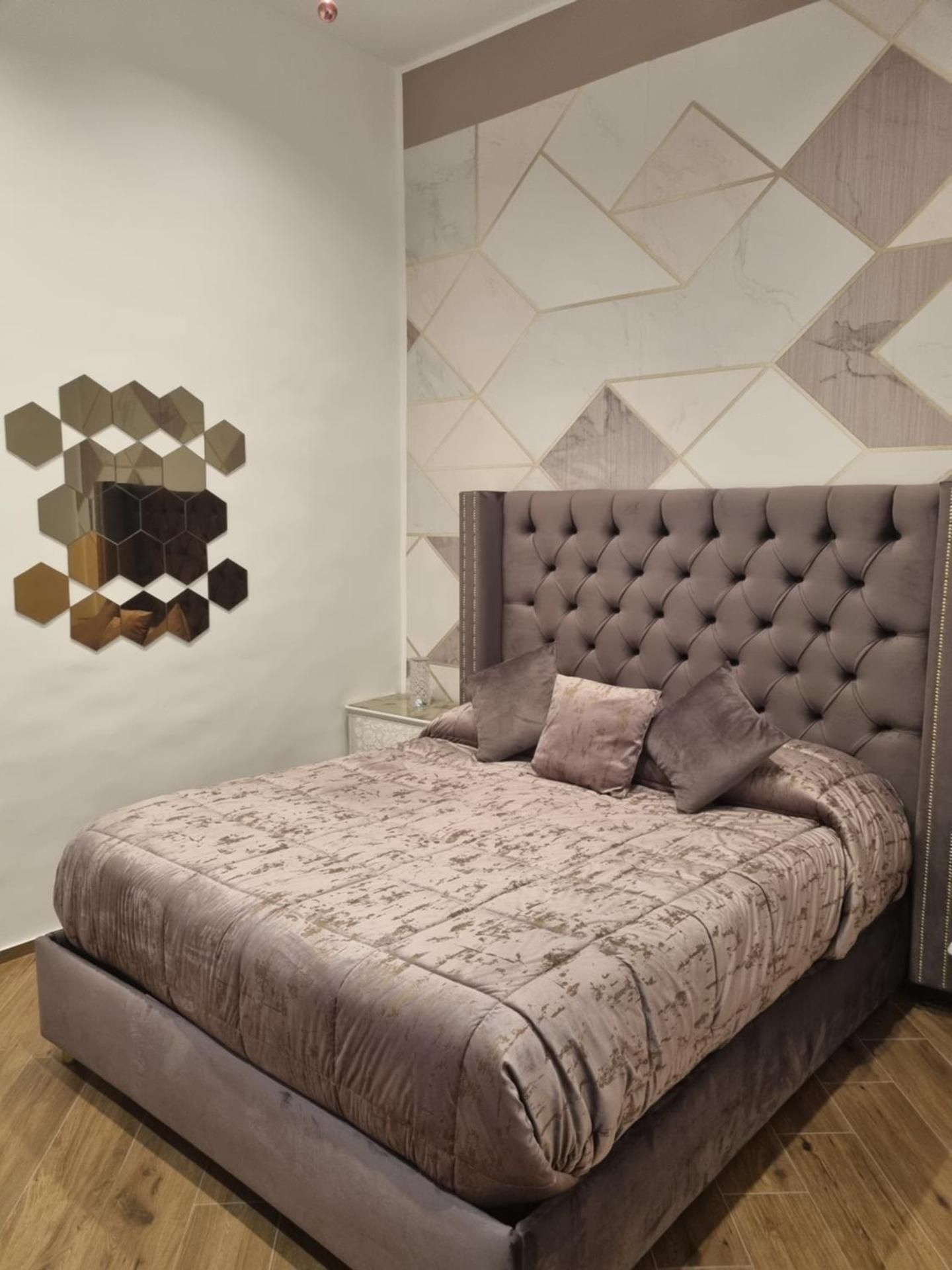 Queen Room with Spa Bath
