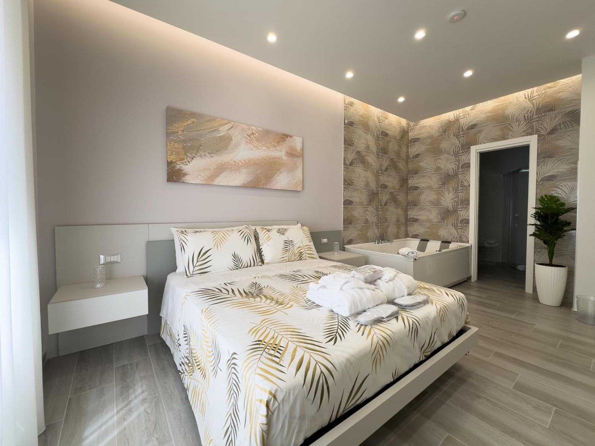 King Room with Spa Bath