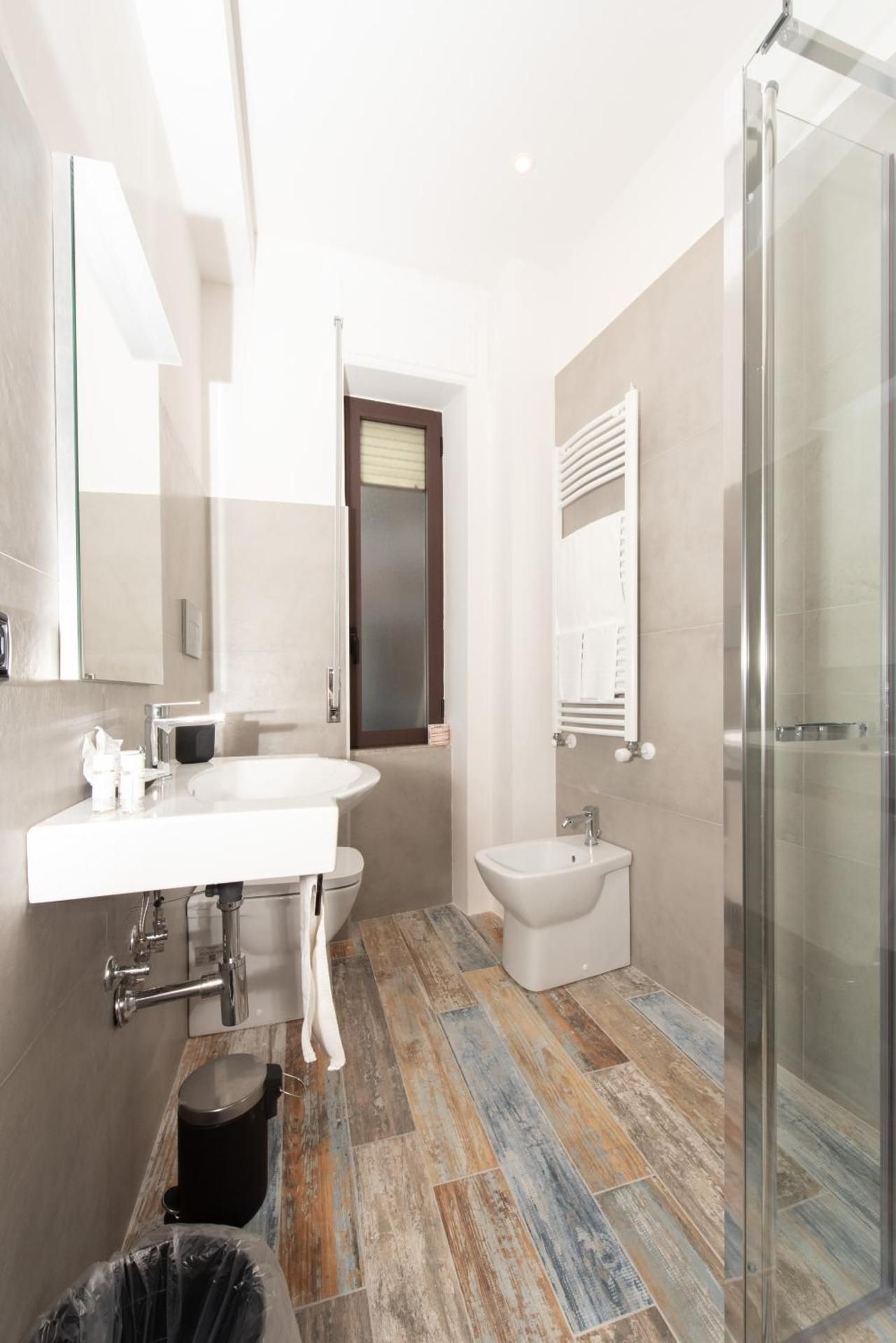 Triple Room with Private Bathroom