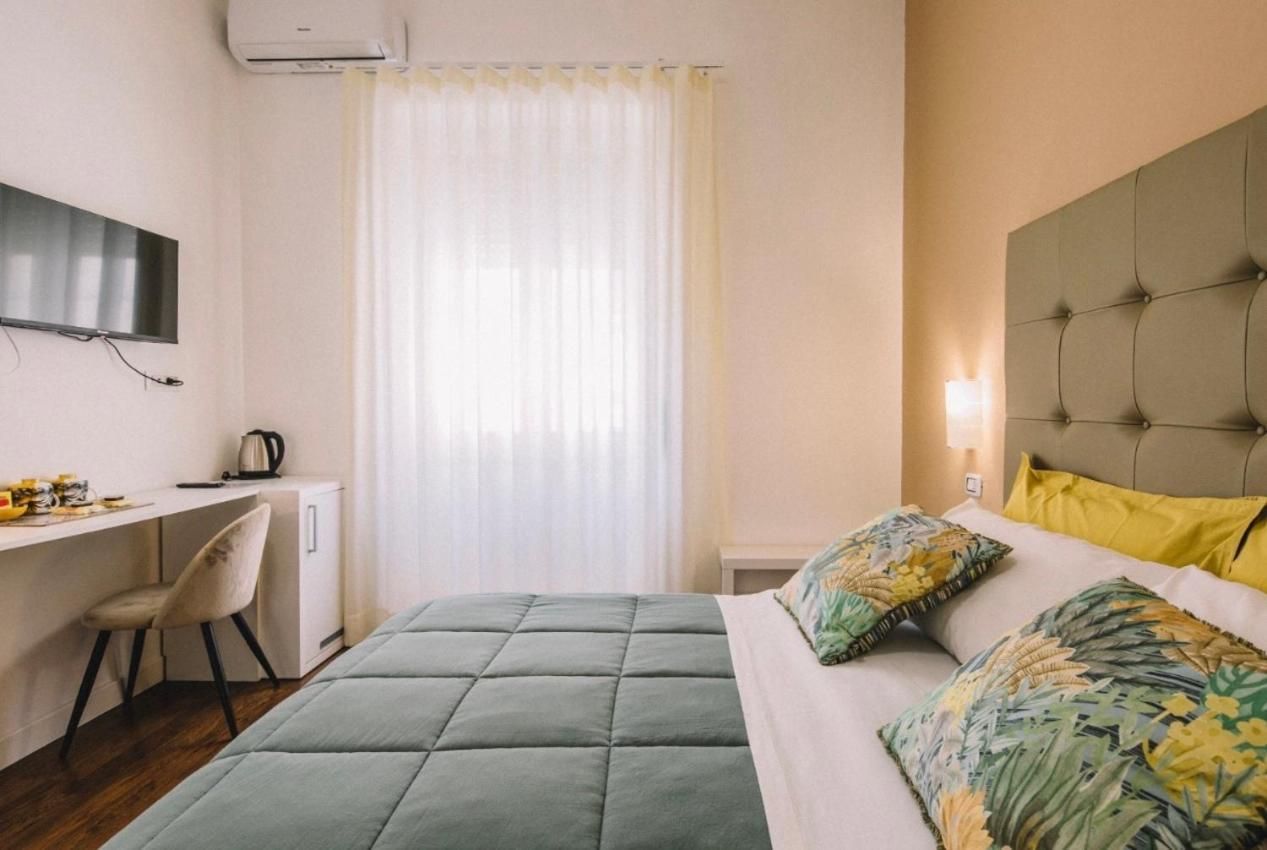 Triple Room with Private Bathroom