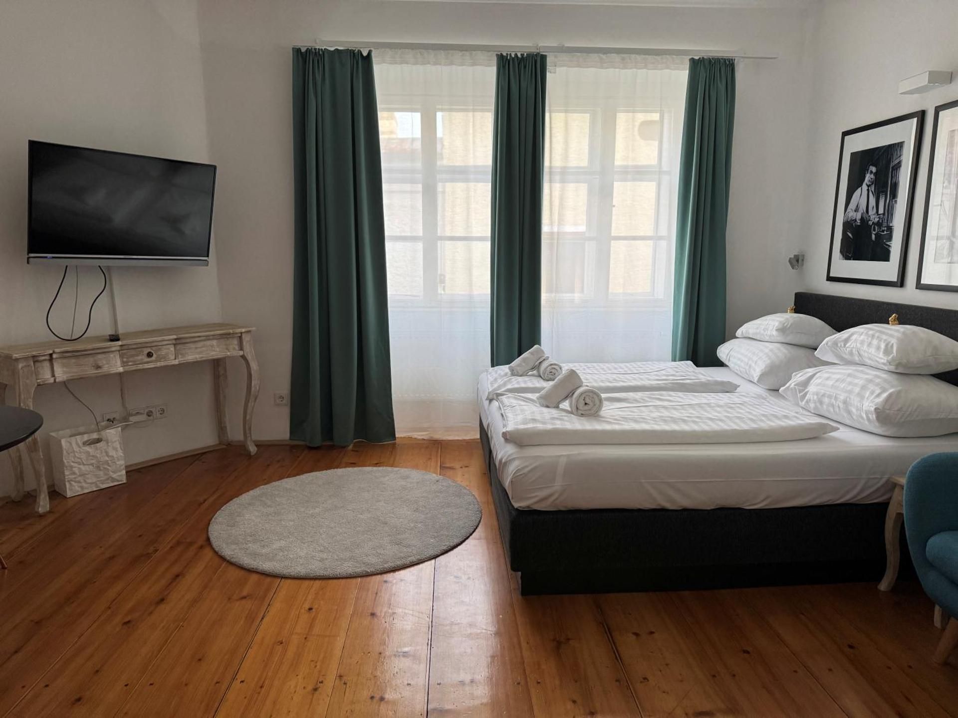 Deluxe Double Studio