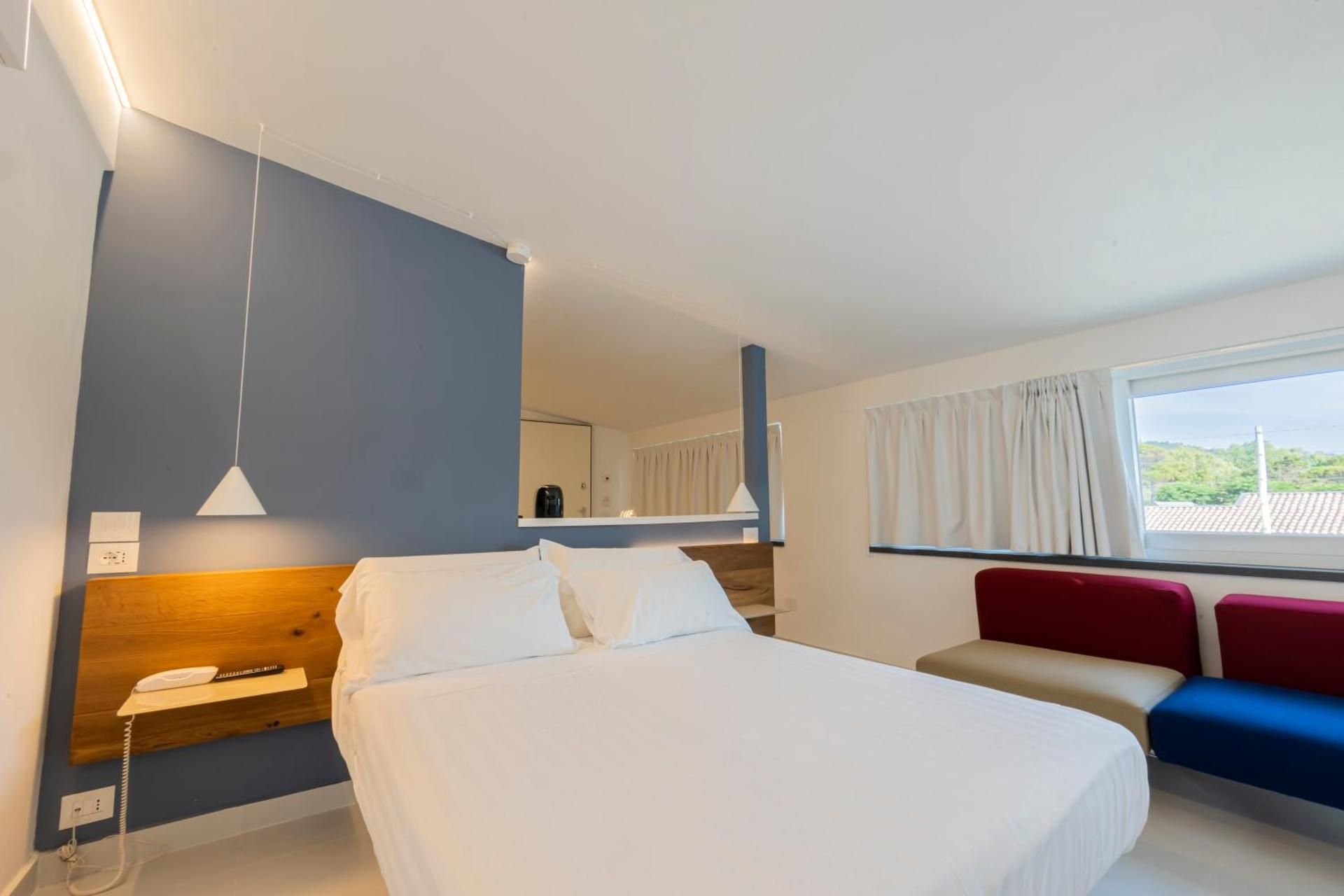 King Suite with Jacuzzi and Sea View Terrace