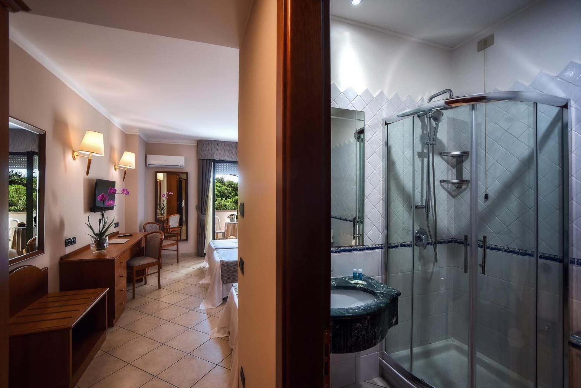 Comfort Double or Twin Room