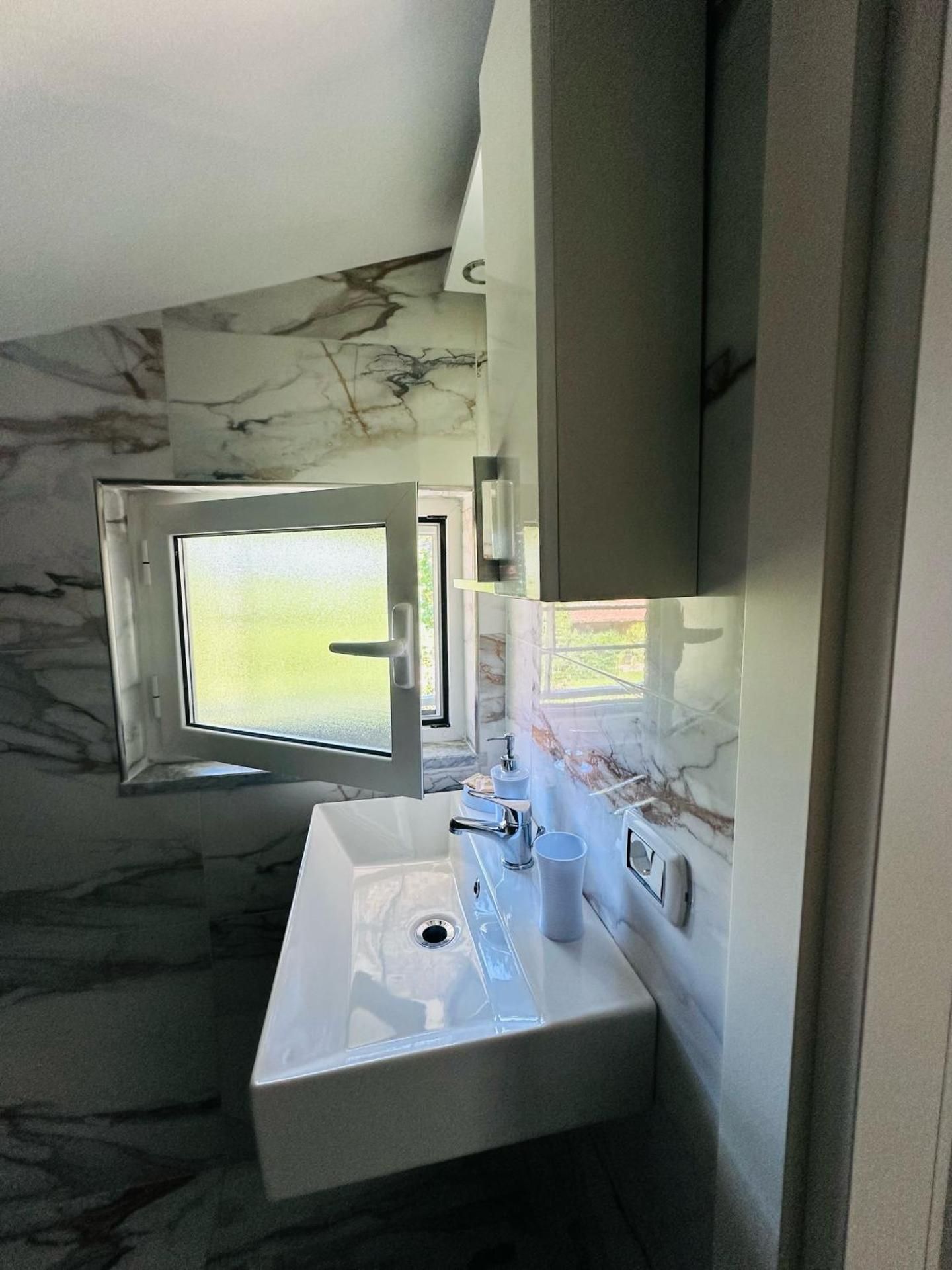 King Room with Spa Bath