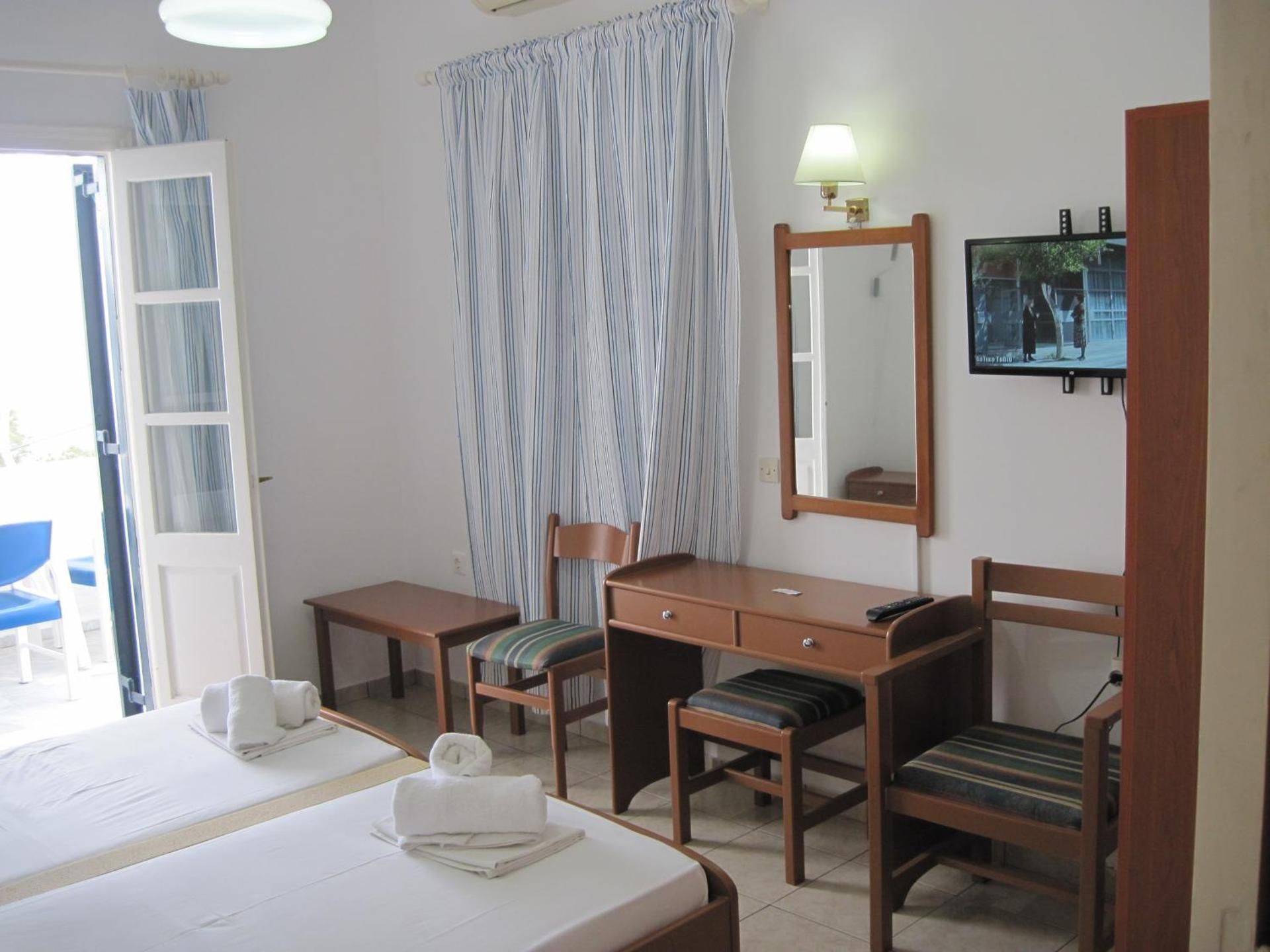 One-Bedroom Apartment Side Sea View