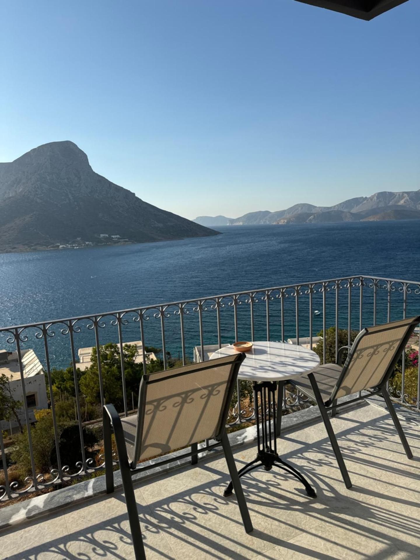 Deluxe Double Room with Balcony and Sea View