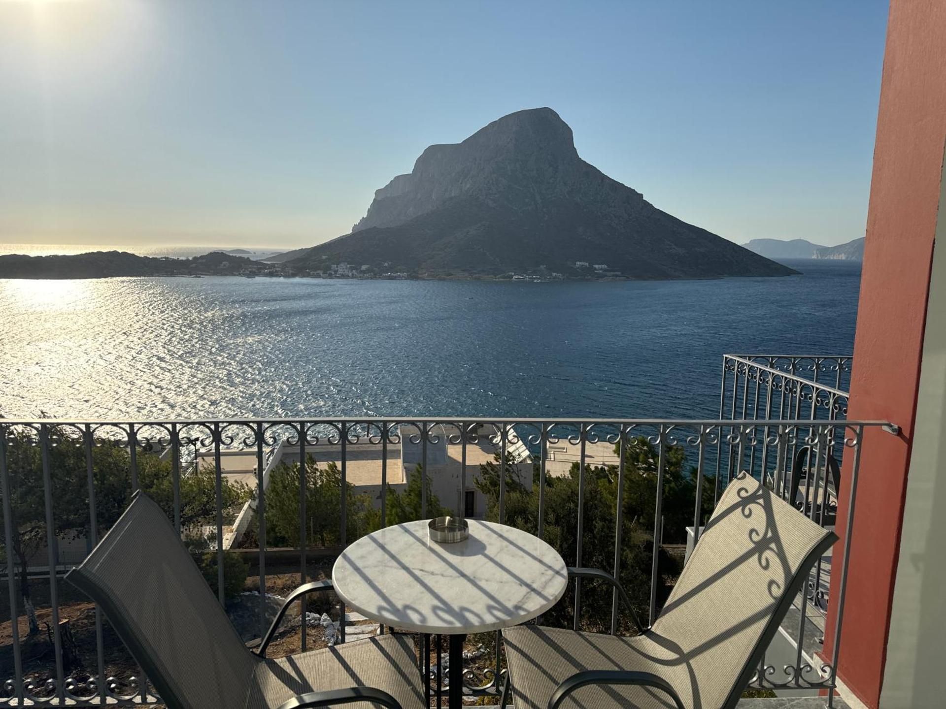 Deluxe Double Room with Balcony and Sea View
