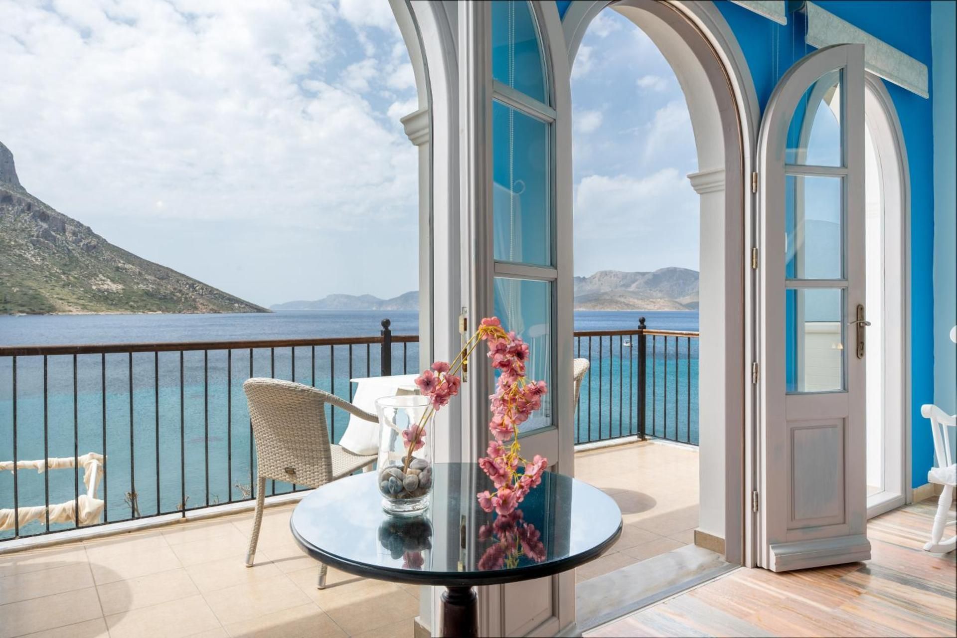 Junior Suite with Sea View and Terrace