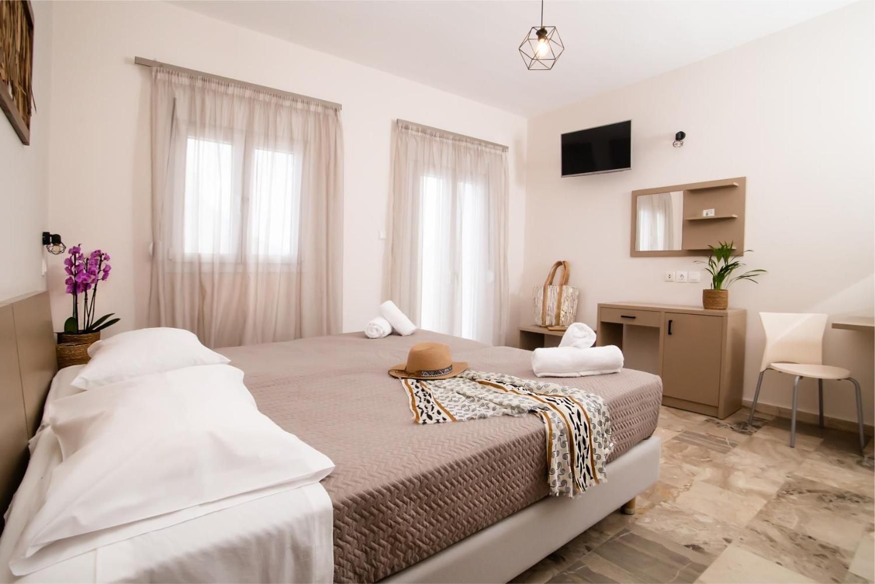 Studio with Sea View (4 Adults)