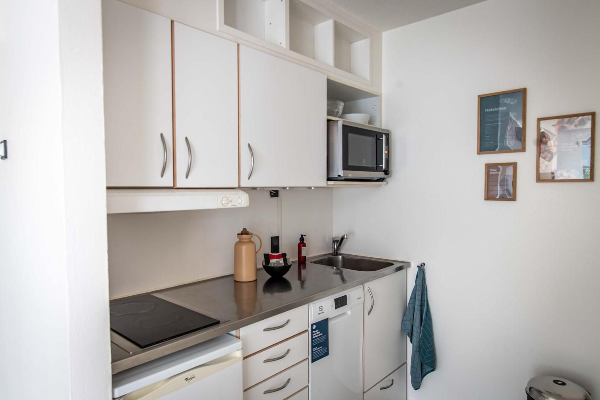 Apartment for 6 people with Partial Lake View