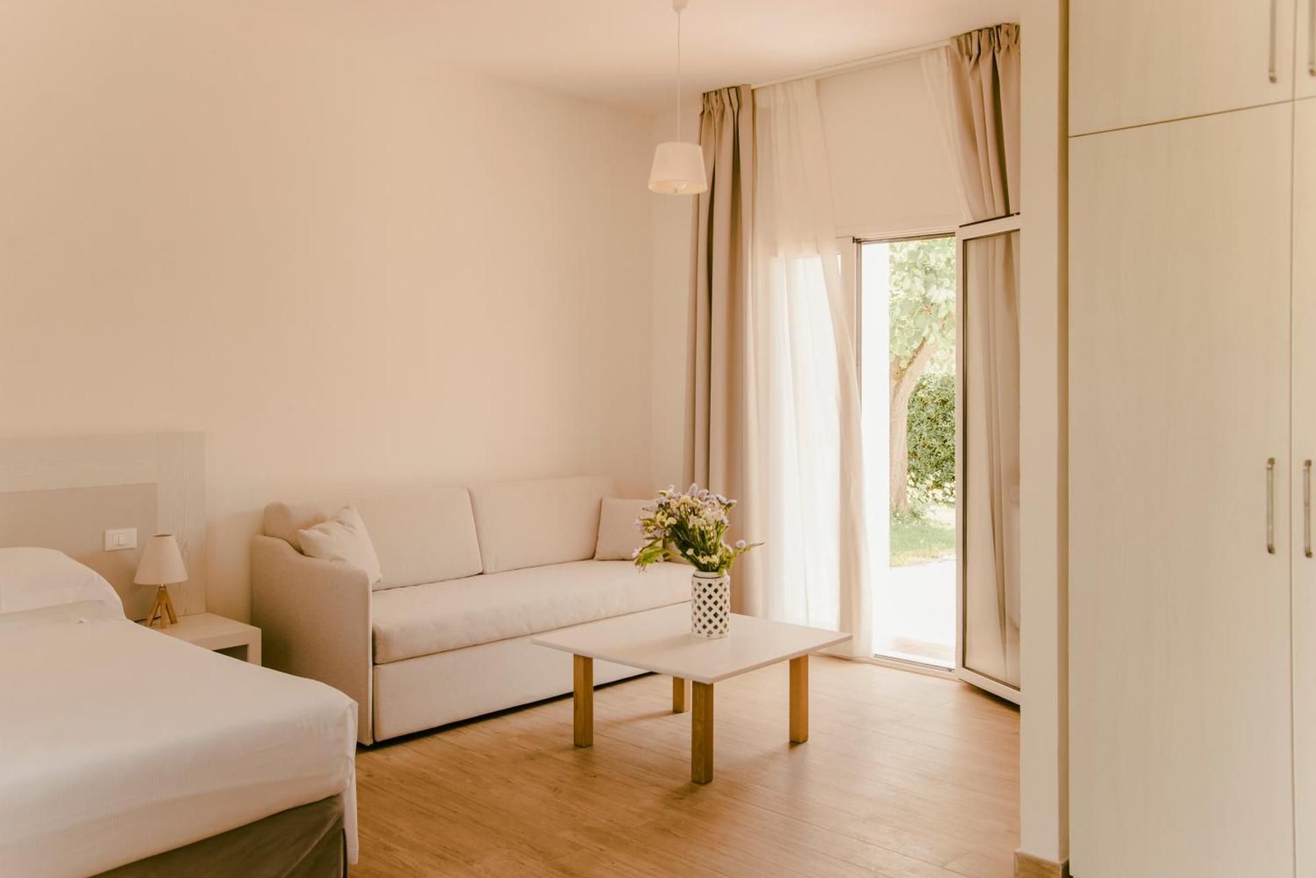 Triple Room with Patio