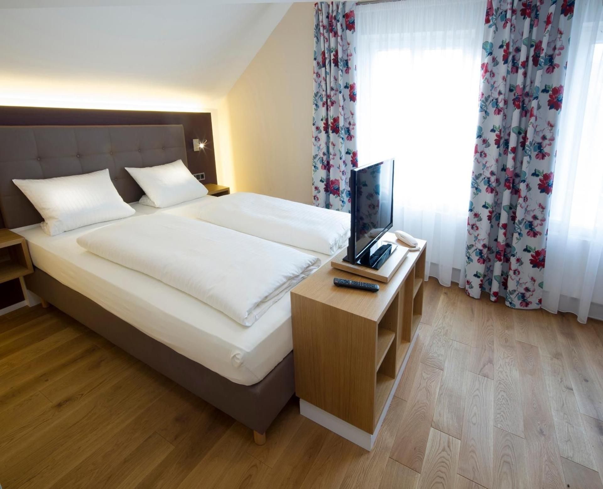 Single Room with Bathroom