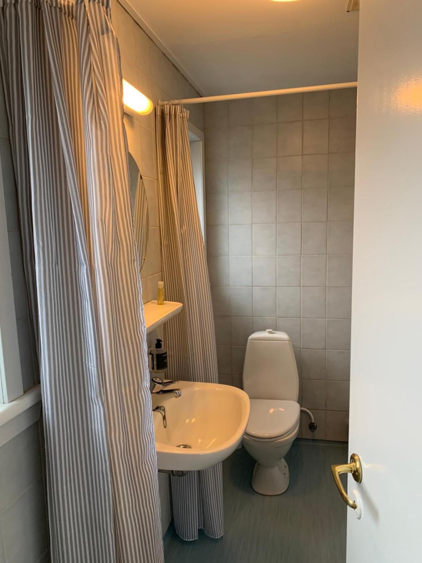 Single Room With Private Bathroom