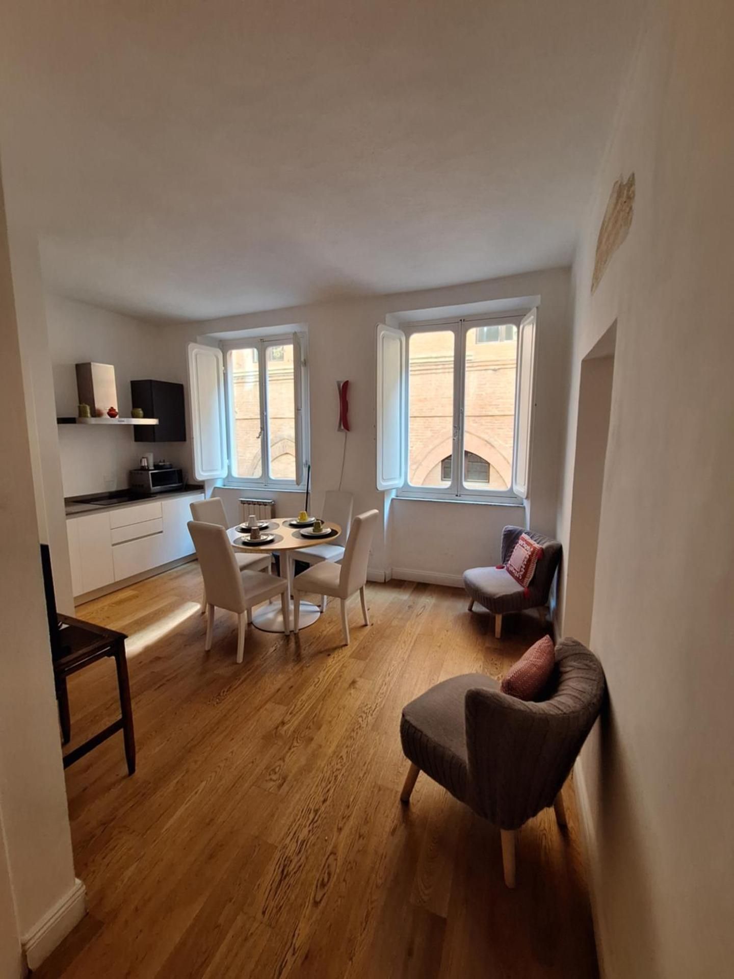 Deluxe Apartment