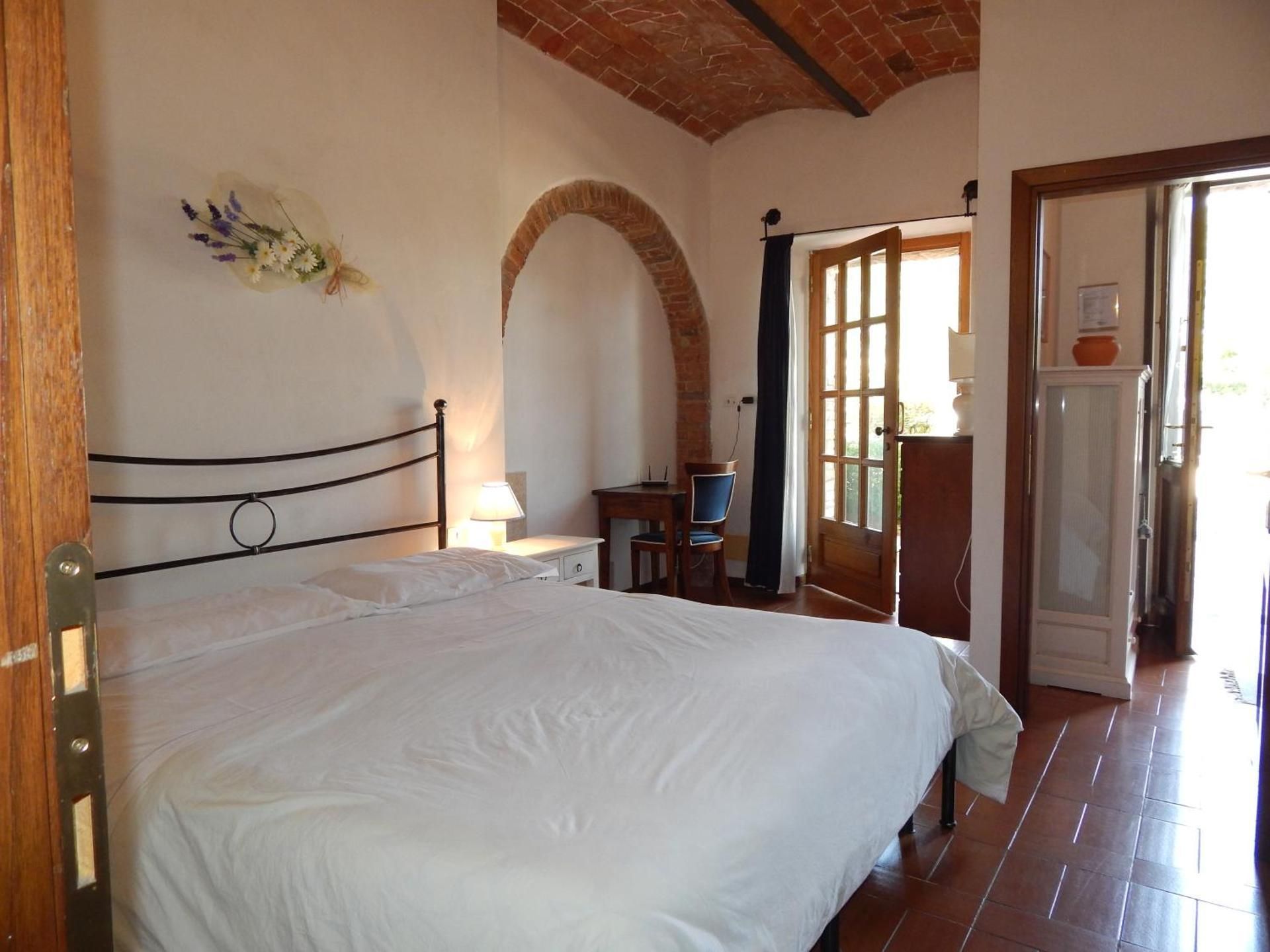 One-Bedroom Apartment (3 Adults)