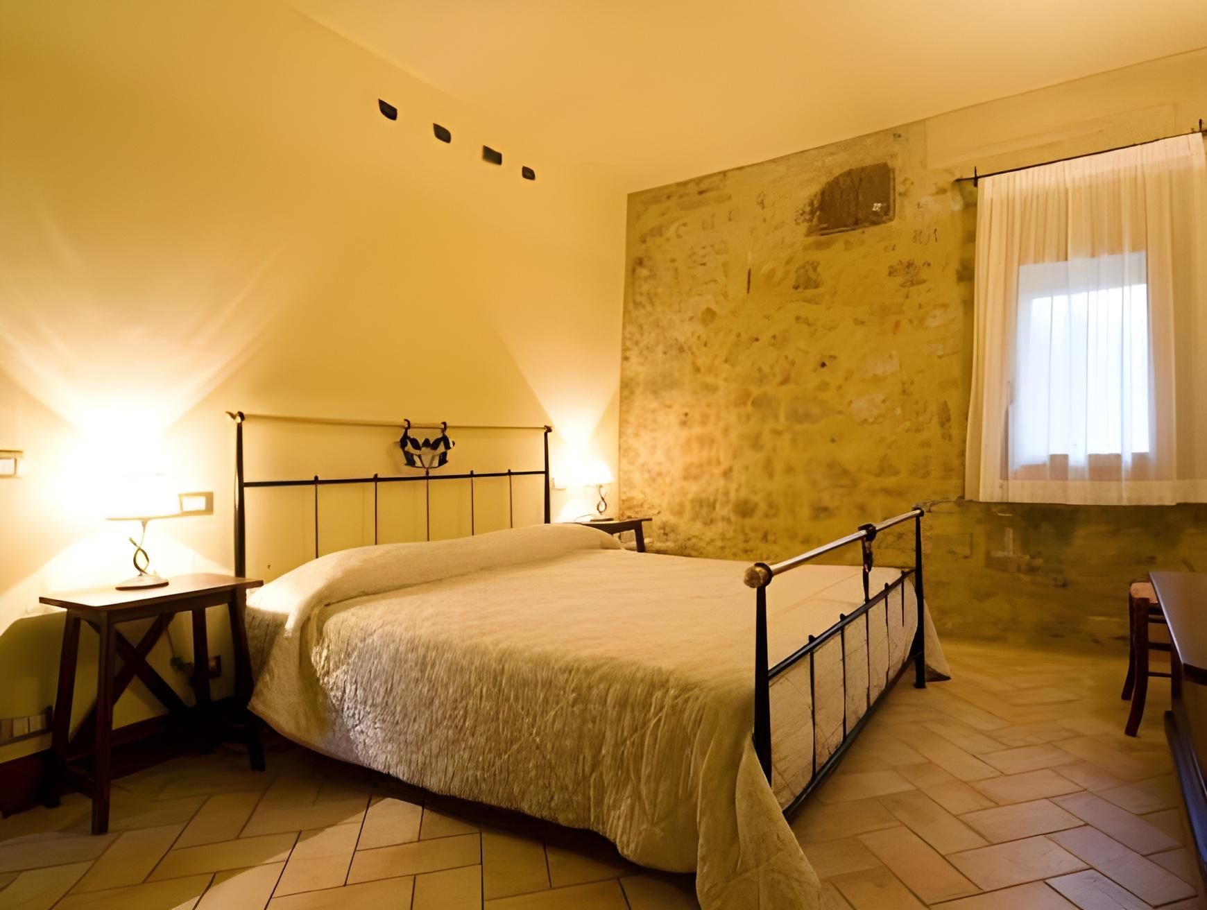 One-Bedroom Apartment (4 Adults)