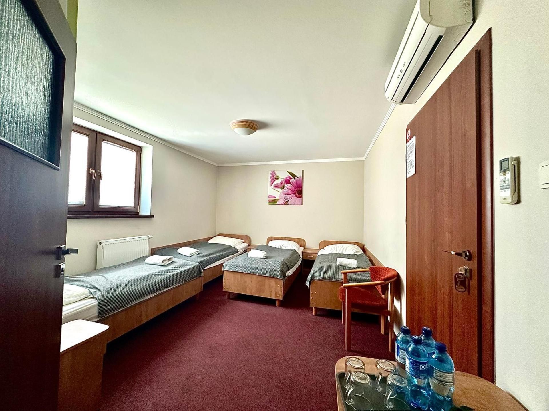 Quadruple Room with Shower
