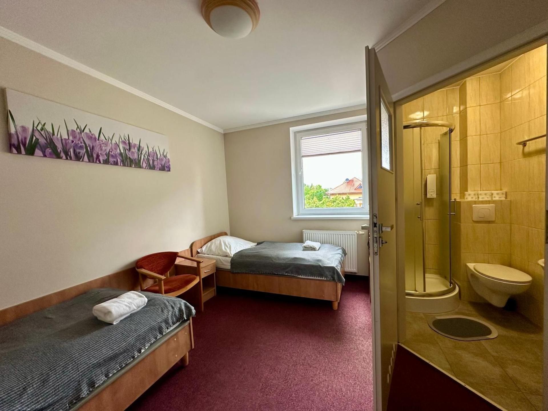 Twin Room with Private Bathroom