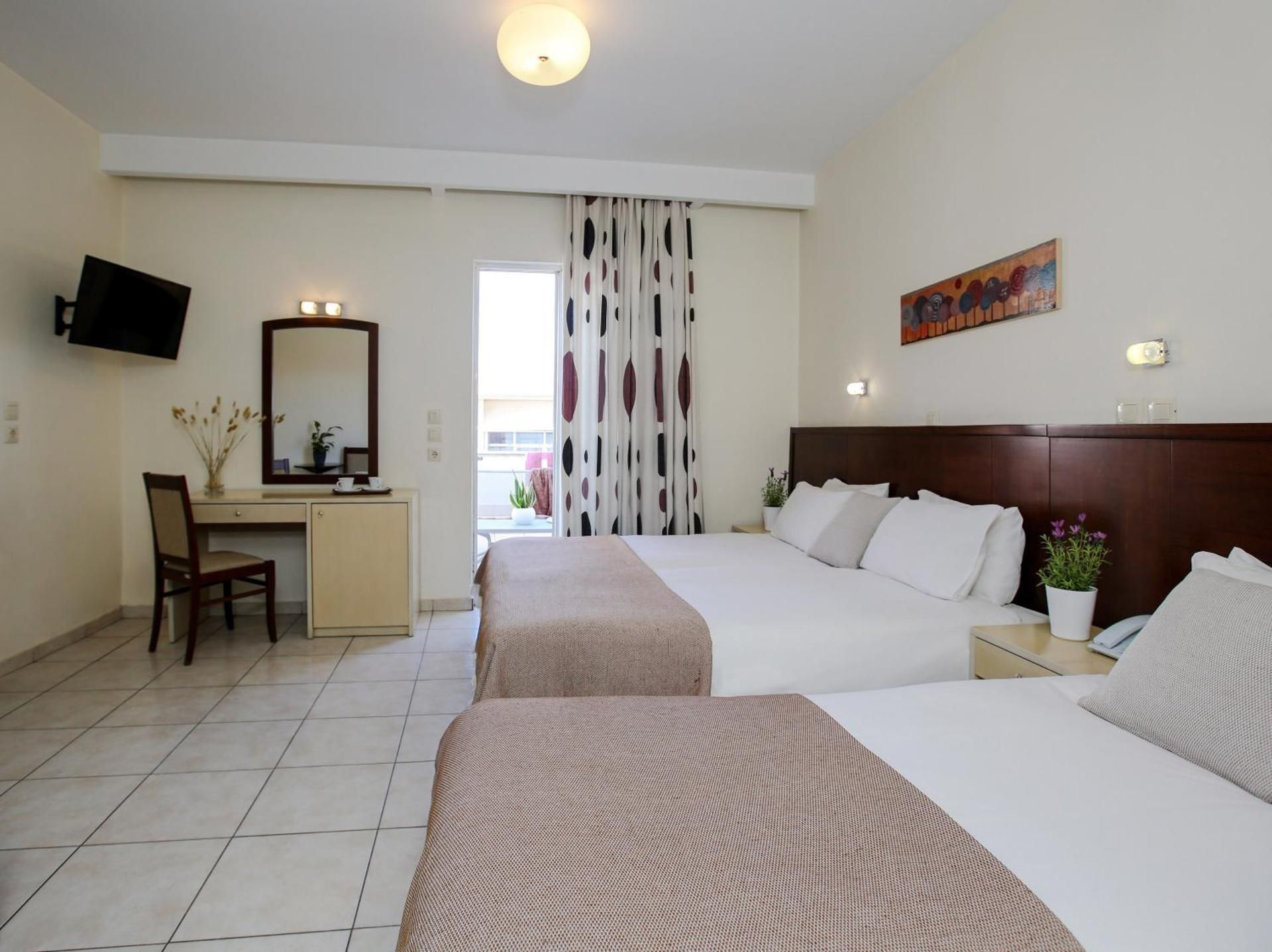 Triple Room