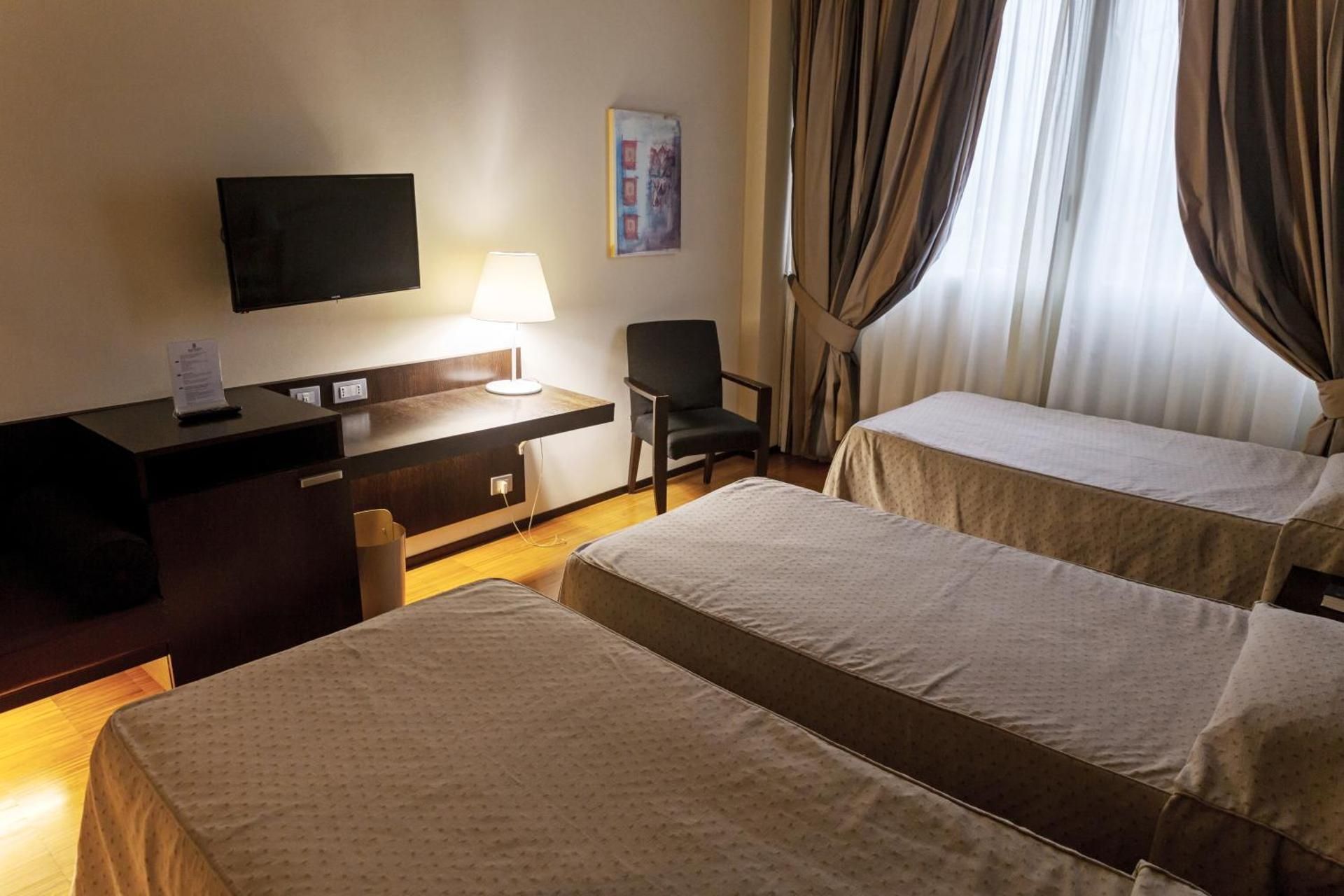Triple Room