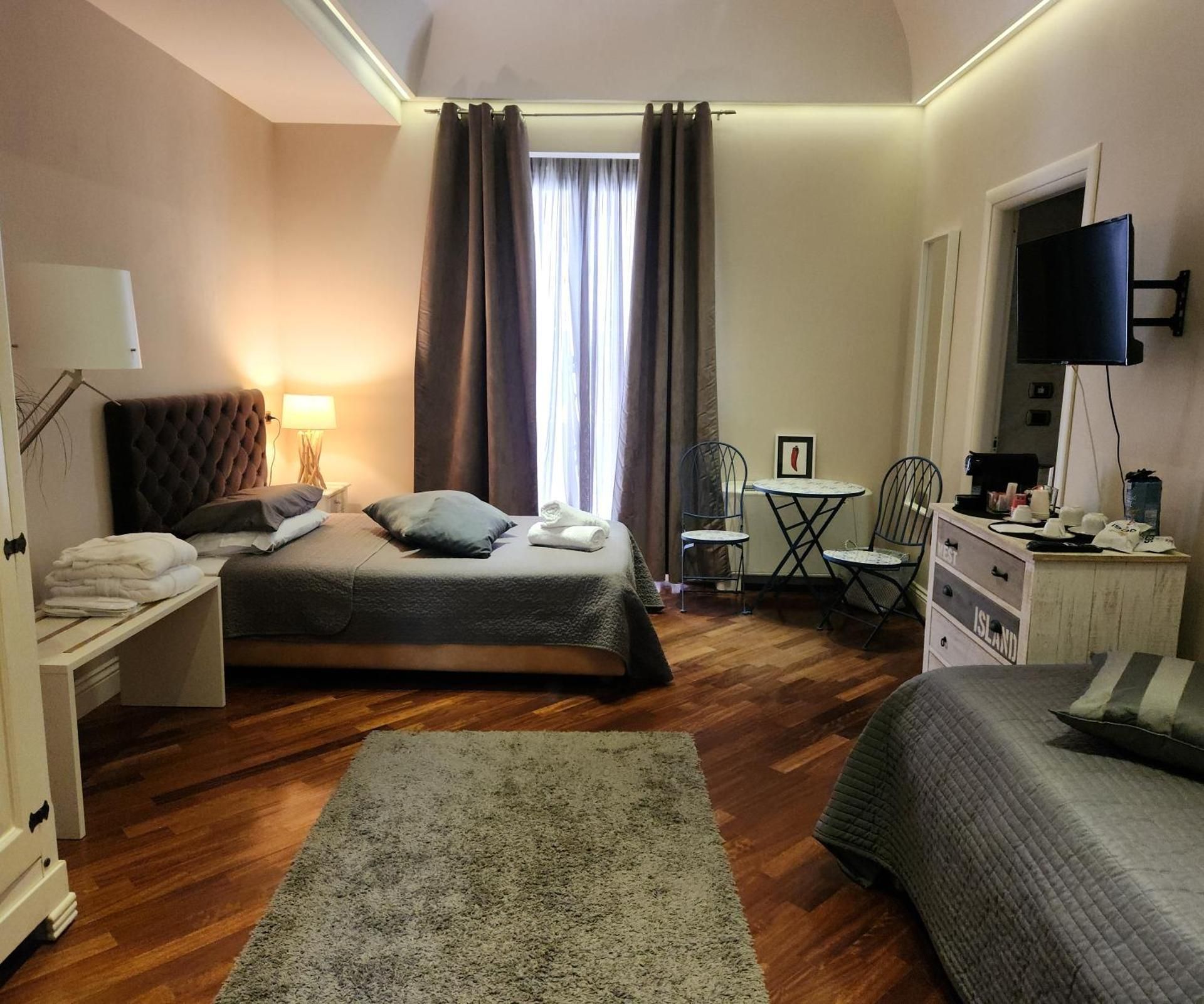 Twin Room with Private Bathroom