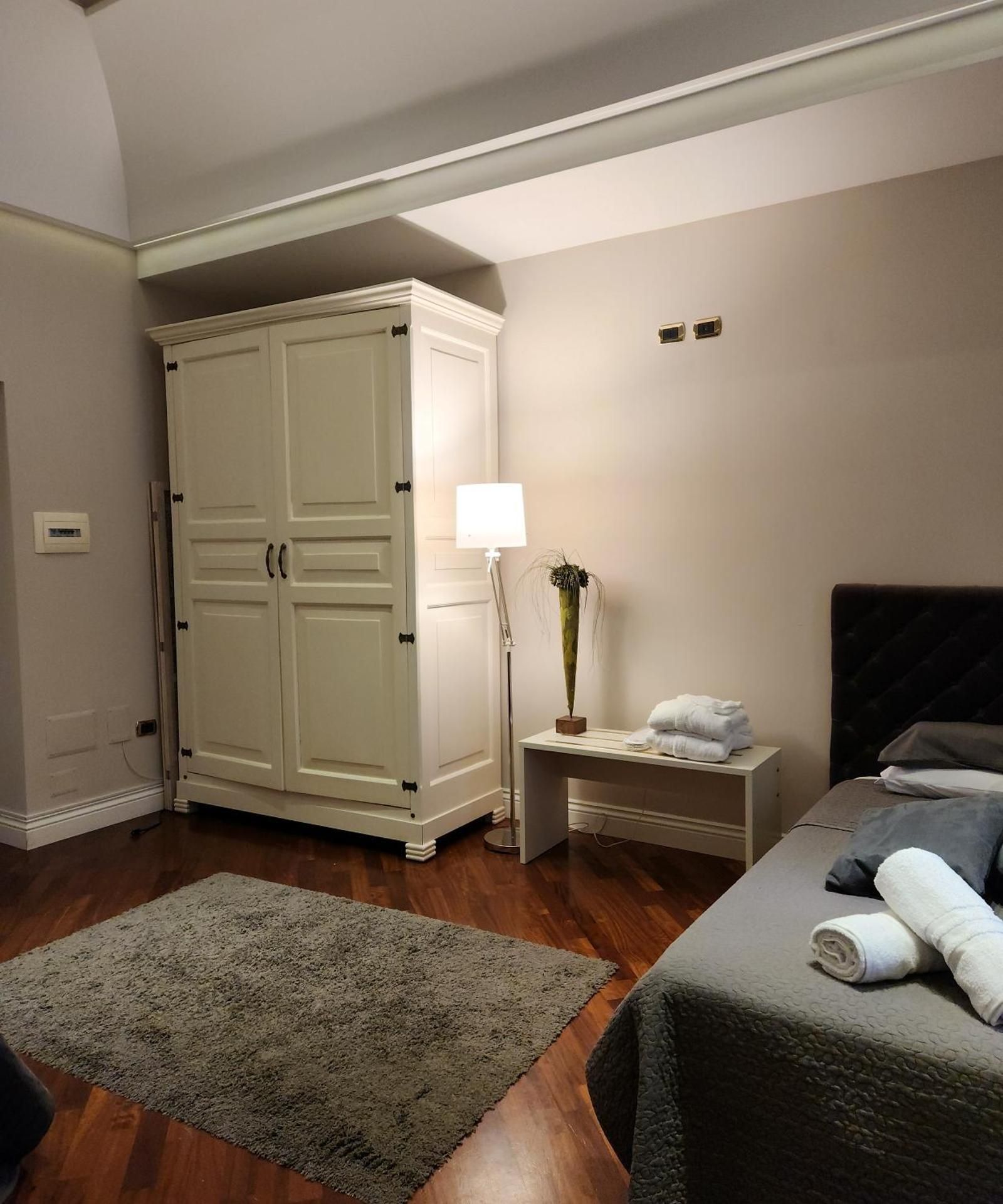 Twin Room with Private Bathroom