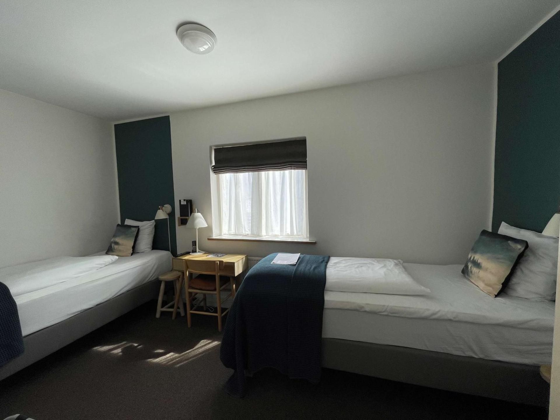 2 Single Beds, NonSmoking, Standard Room