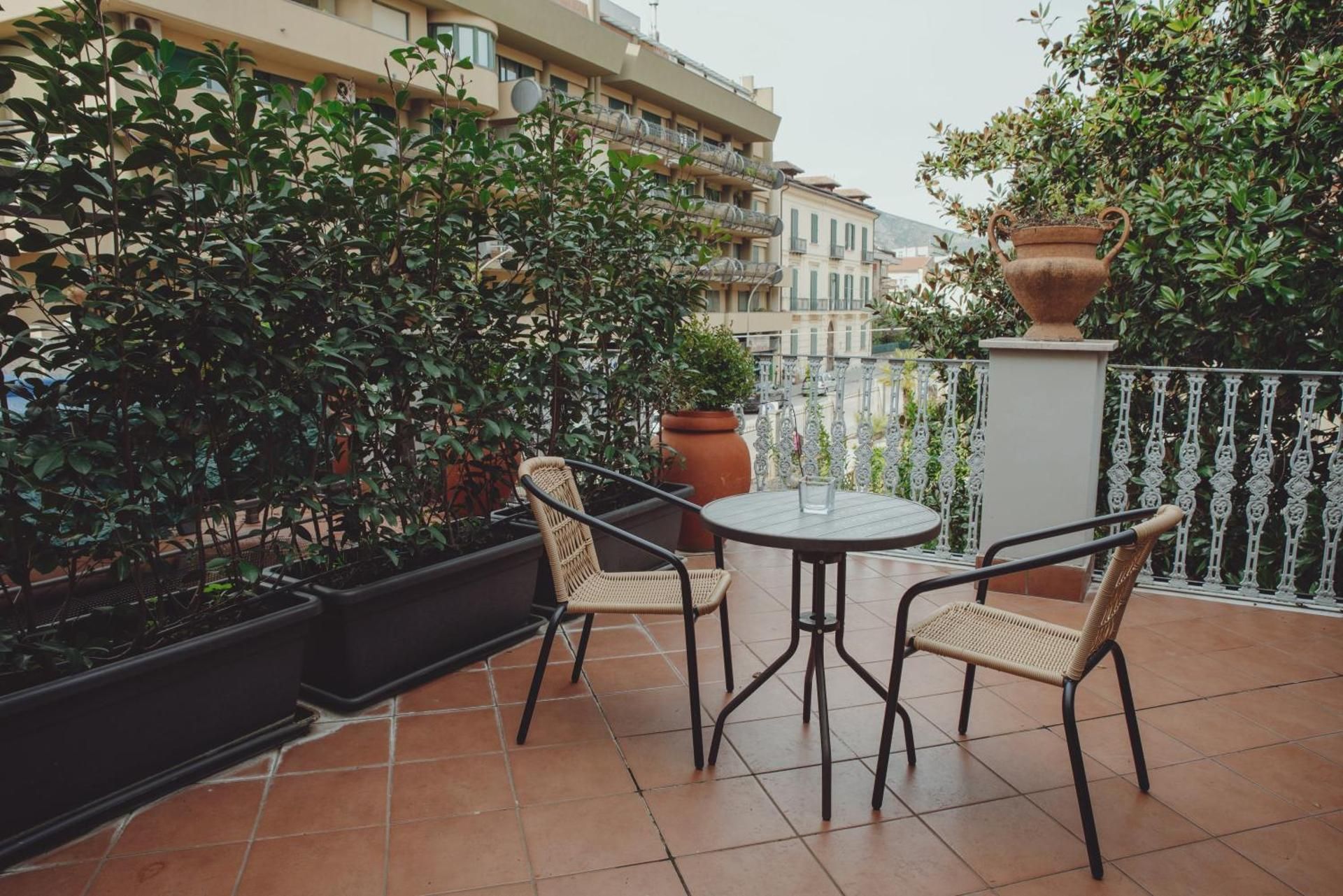 Royal Palace B&B Deluxe King Room