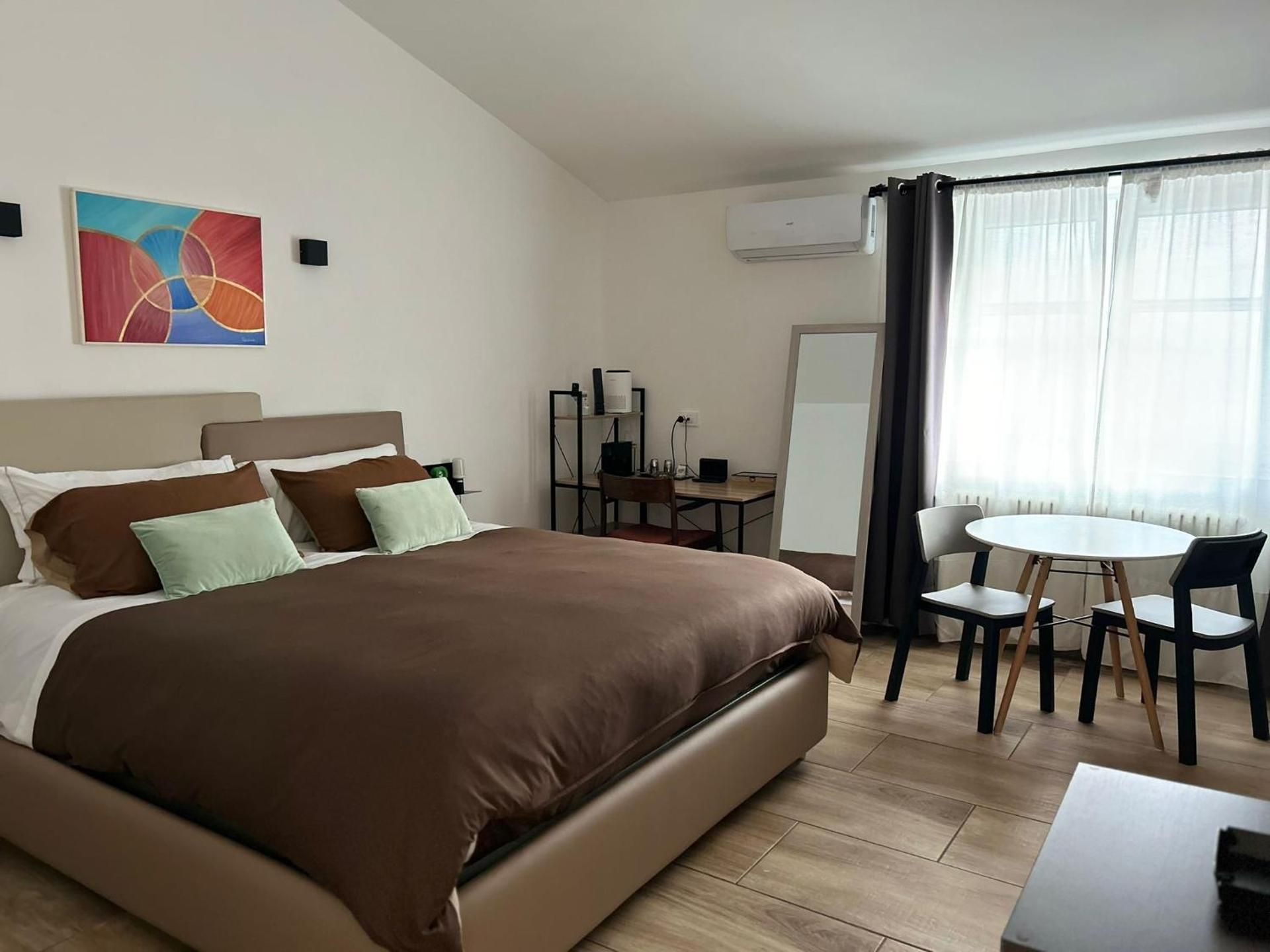 Zeta Rooms Junior Suite 2