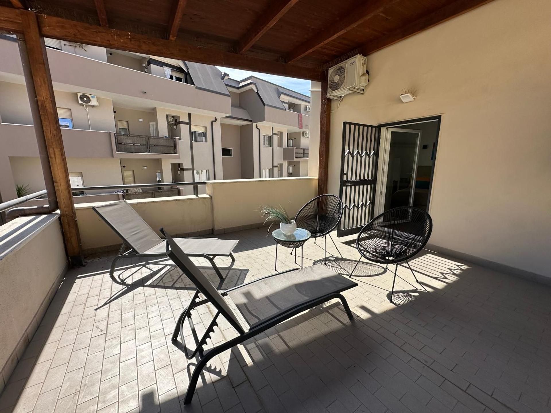 Zeta Rooms Superior King Room 2