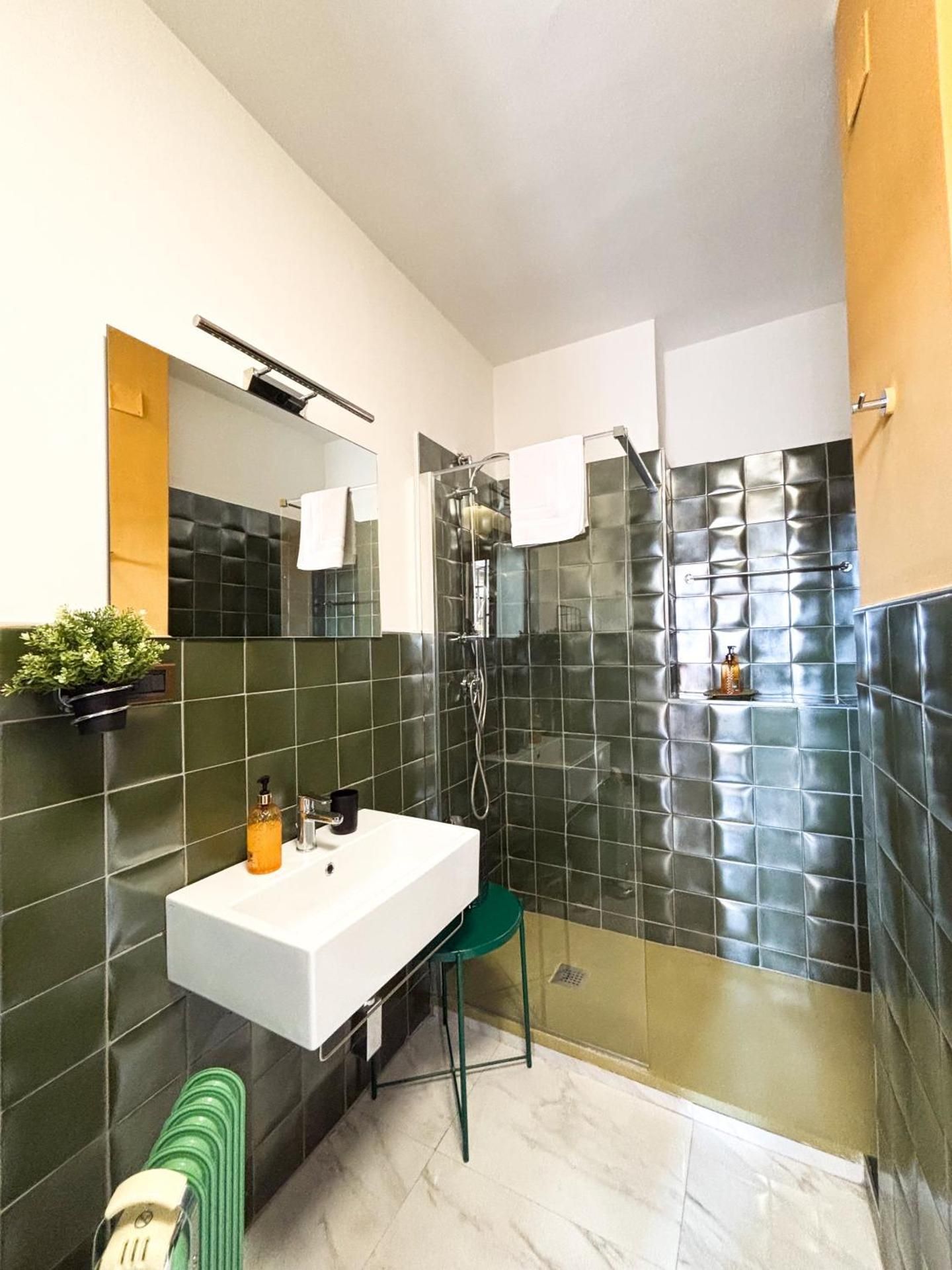 Il Verdi home Deluxe Double Room with Balcony 3