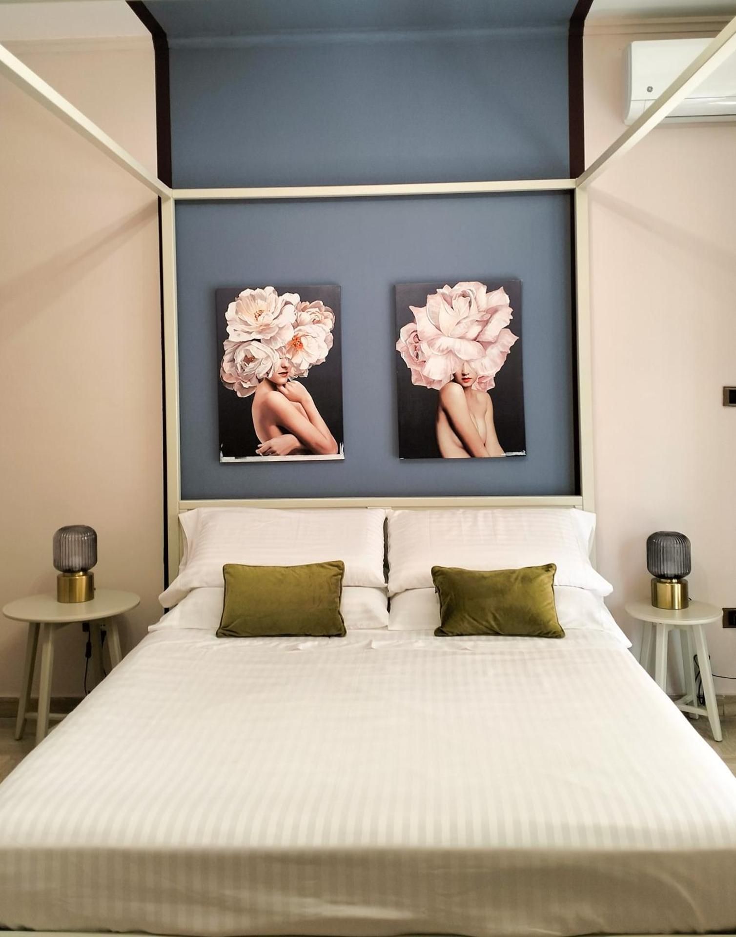 Il Verdi home Deluxe Double Room with Balcony 2