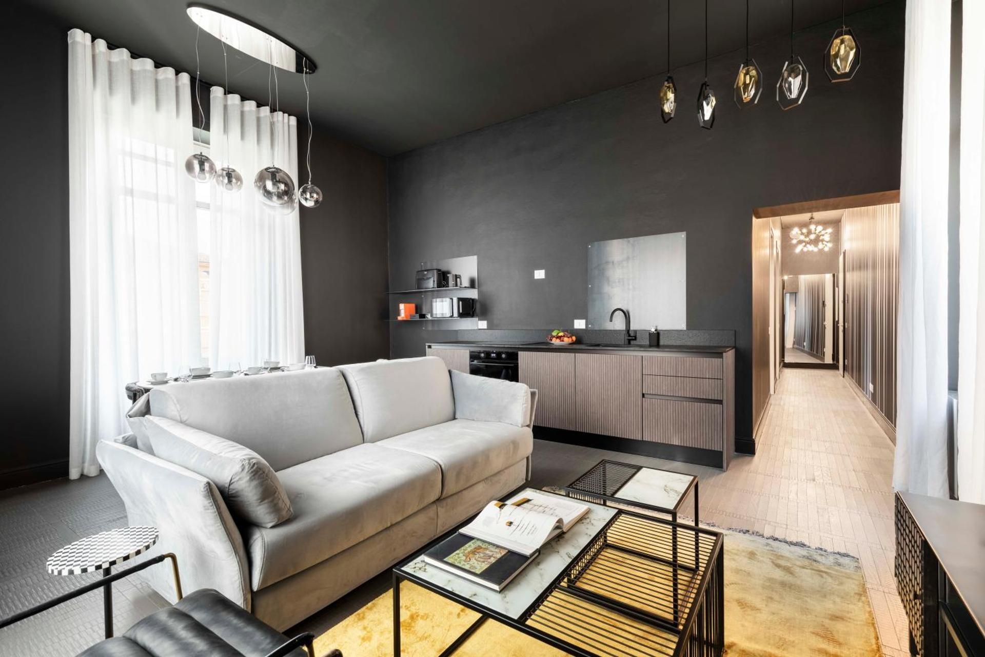 One-Bedroom Deluxe Apartment