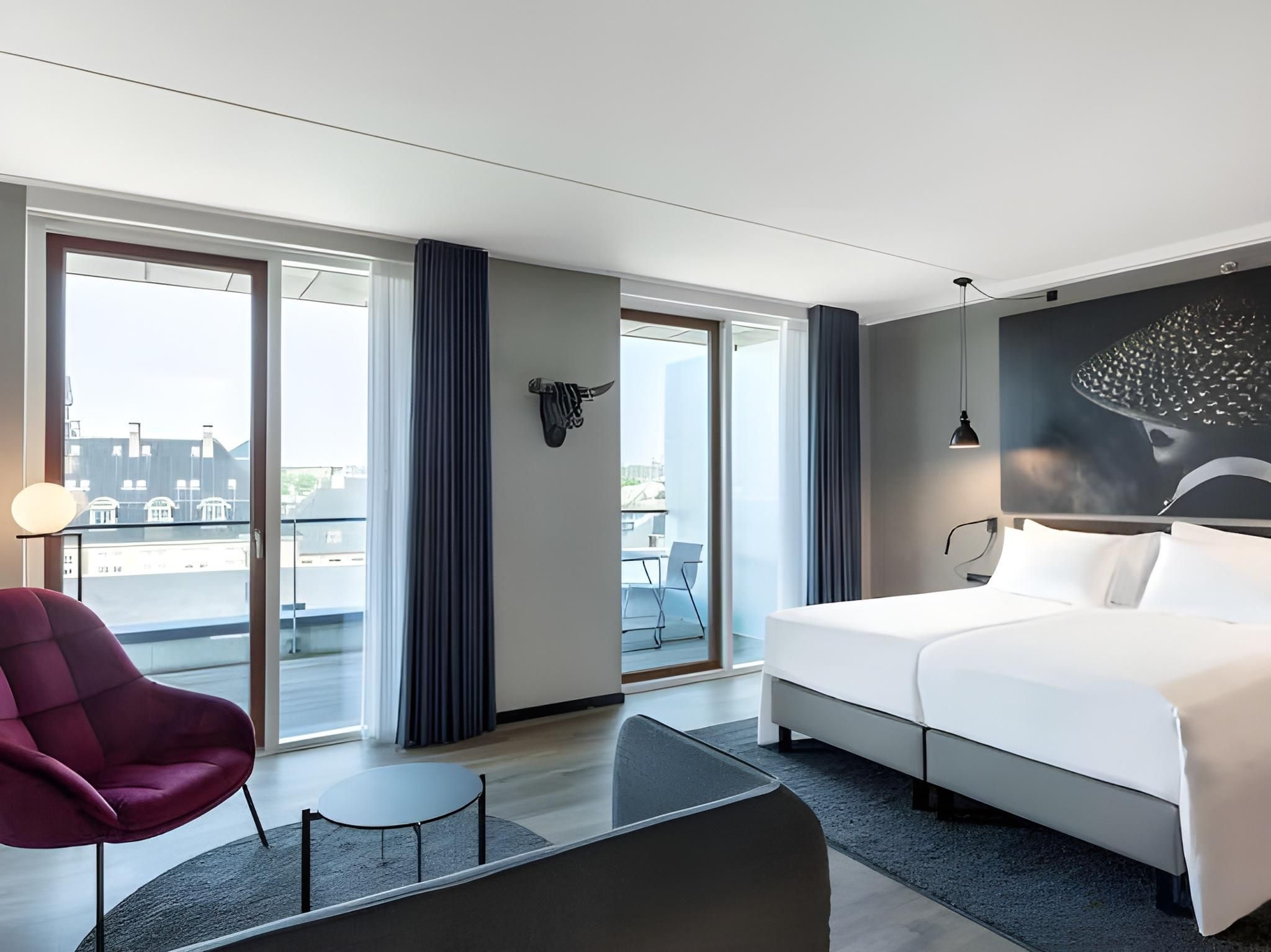 Junior Suite - City View