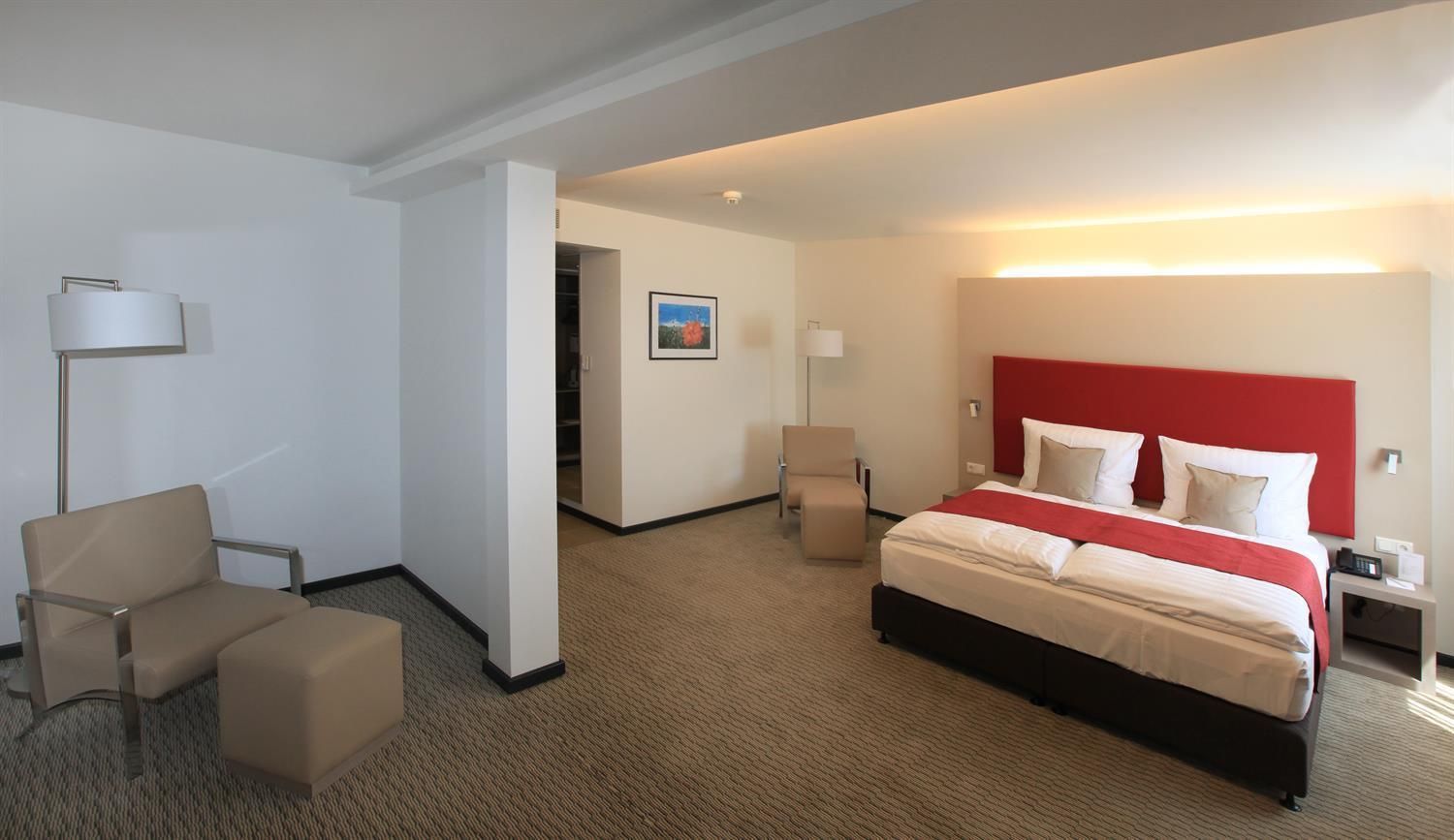Deluxe Room - 1 King Bed 23SQM Free WiFi