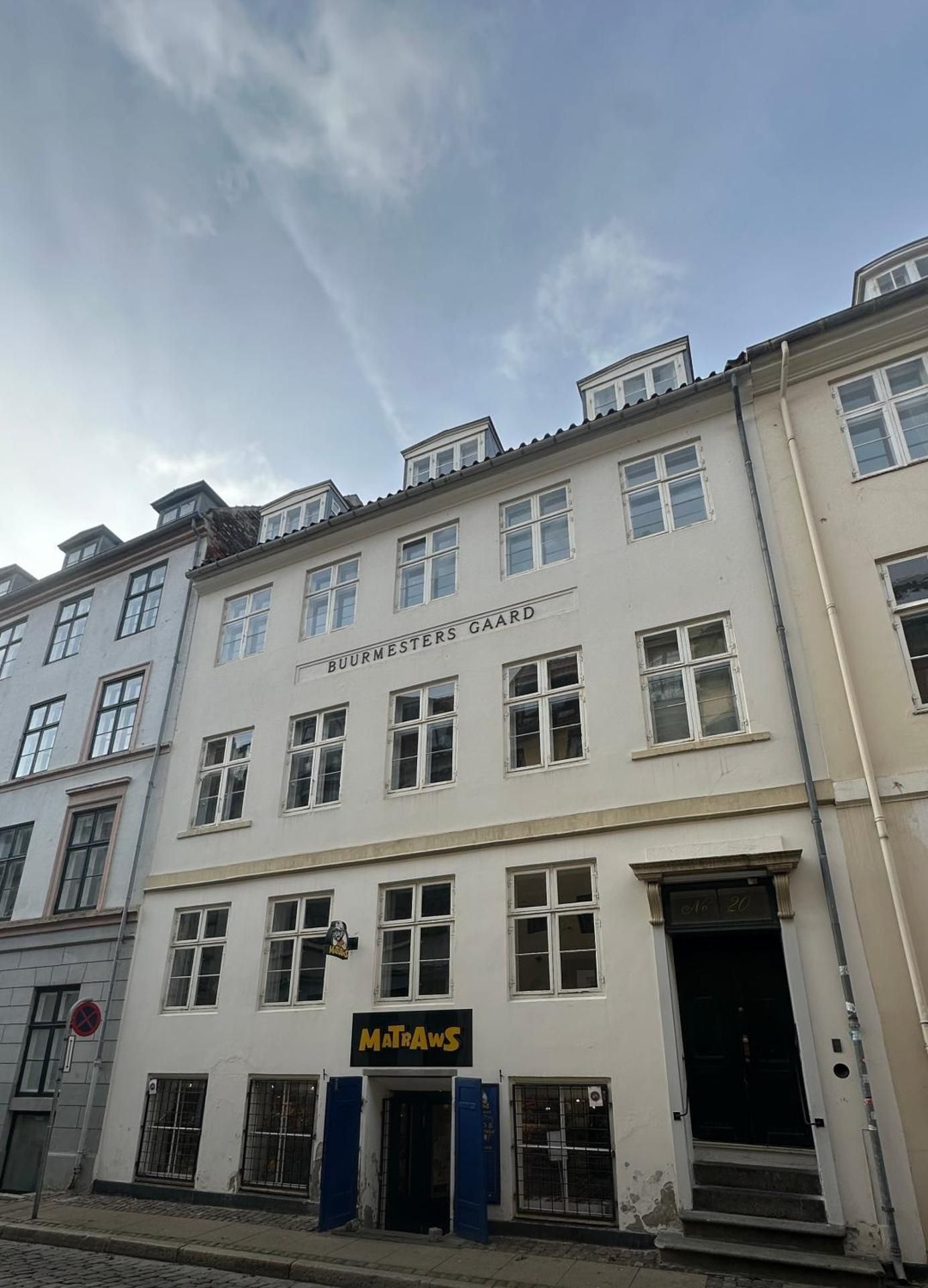 The Admirals Apartments - Apartments 1 & 2 - Carolinas apartments