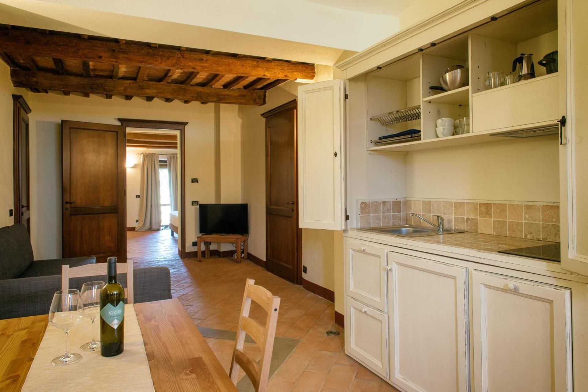 One-Bedroom Apartment