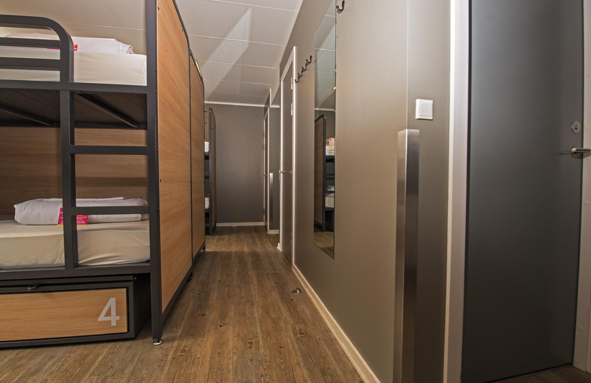 1 Person in 8-Bed Dormitory