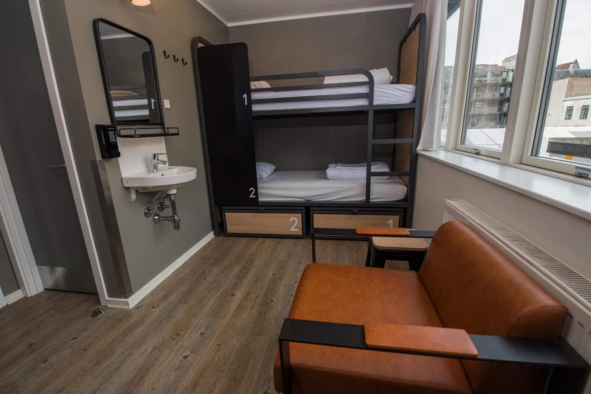 Family Room for 4 Adults