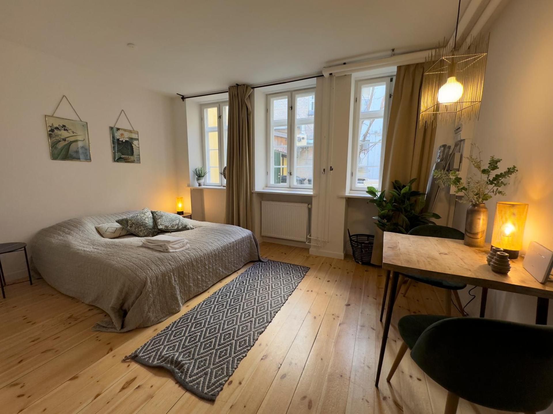 Studio Apartment