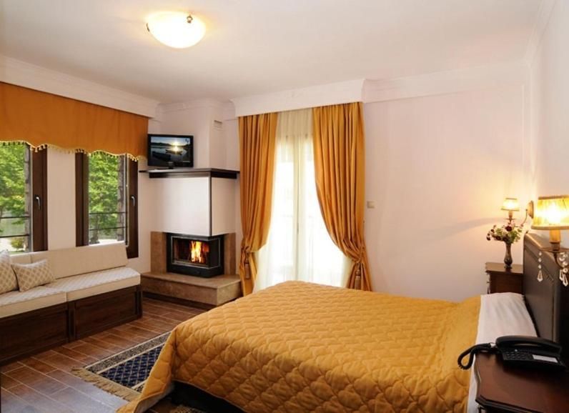 Double Room with Lake View