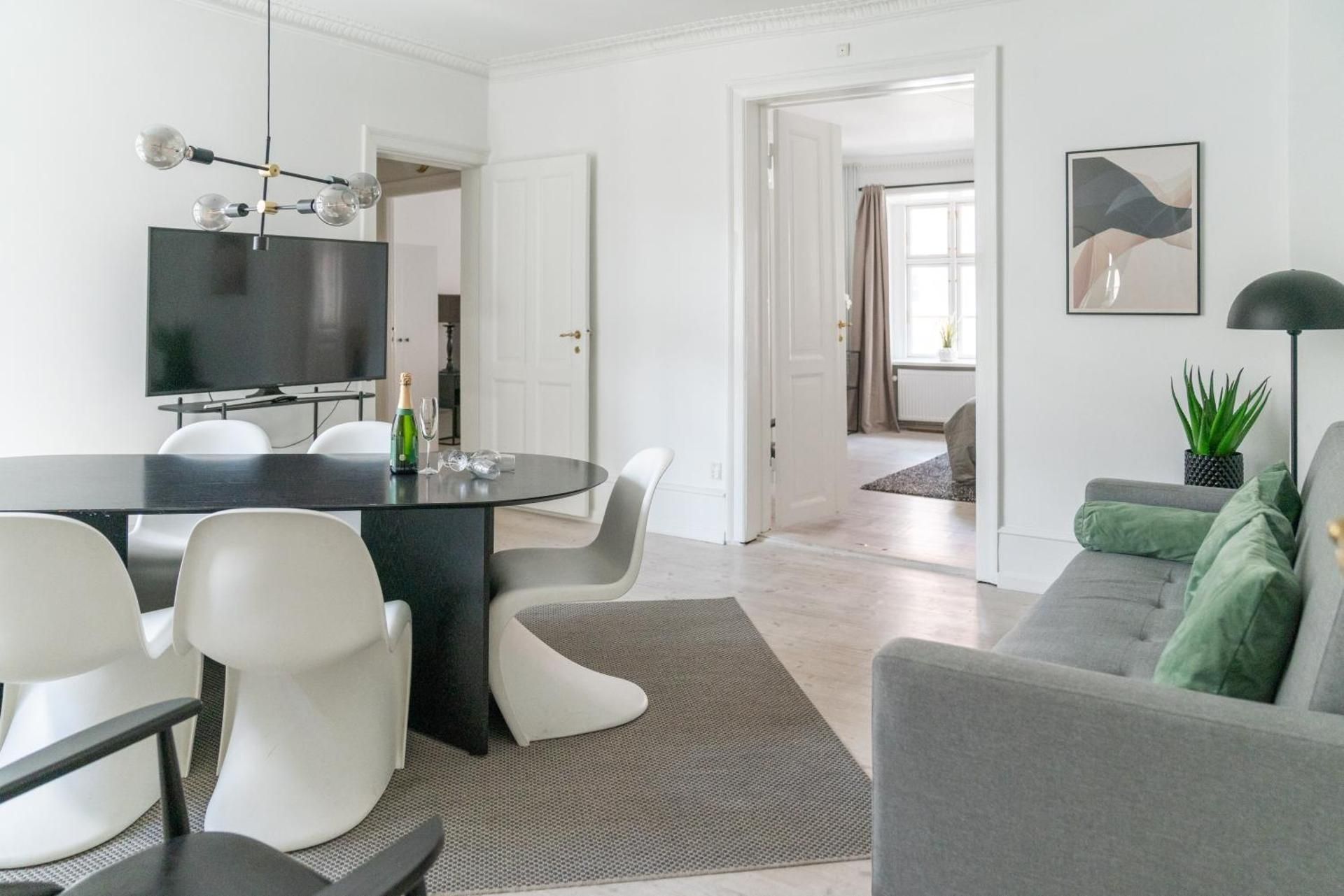 Three-Bedroom Deluxe Apartment - Apt. 1 - 1st floor