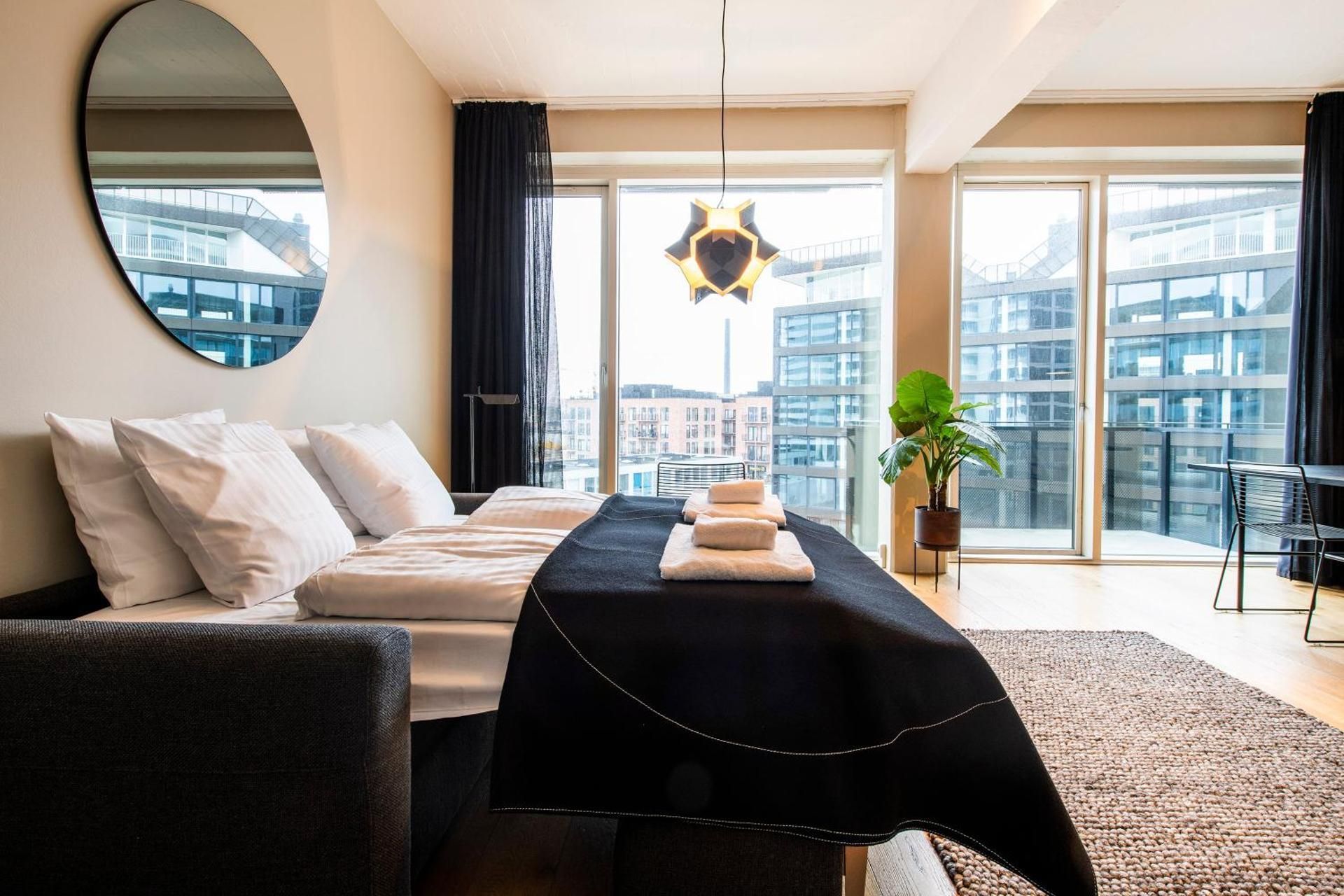 2 Bedroom Spacious Apt. For 6