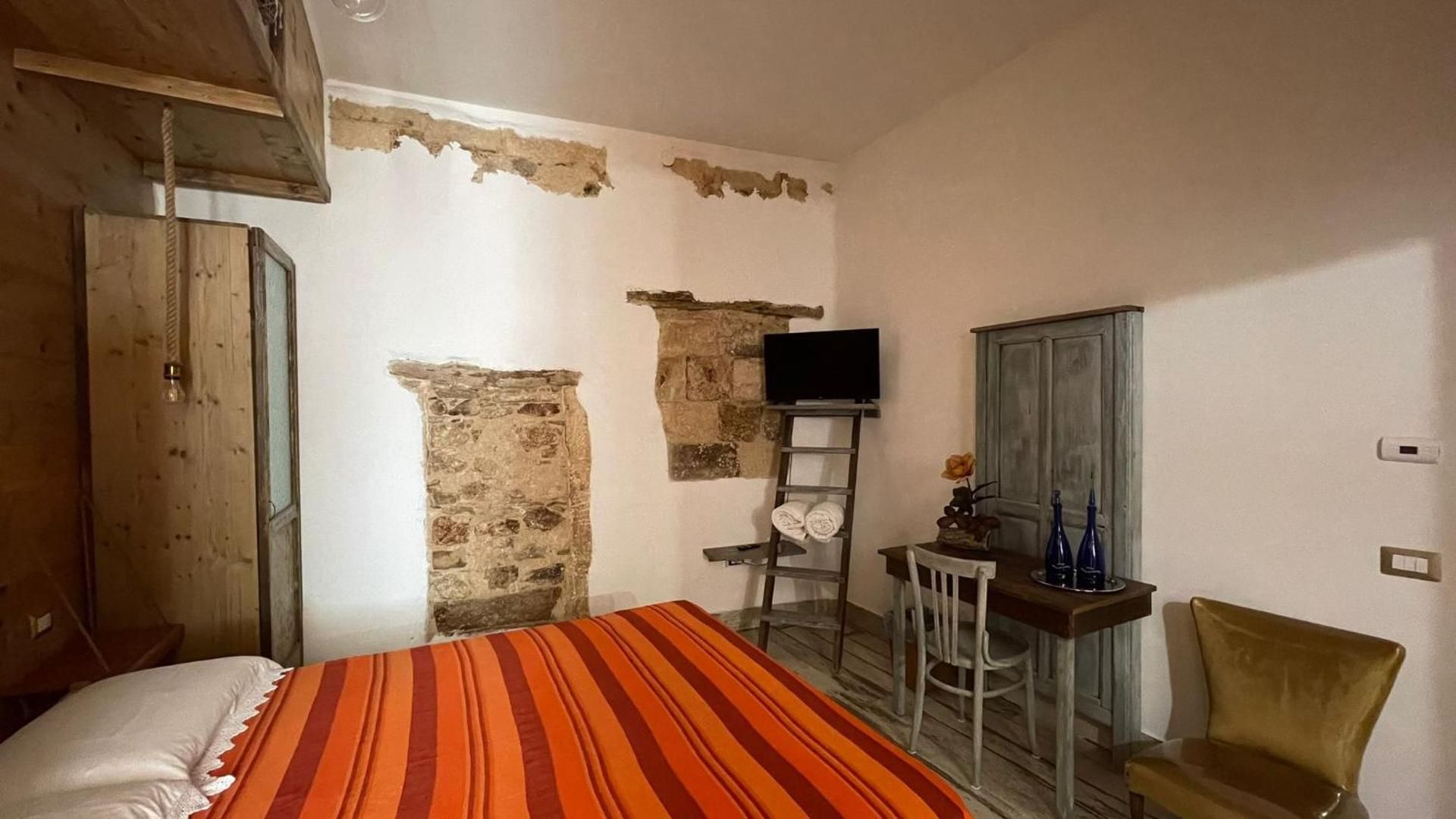 IL VICOLO B&B presso LU BUCHE' Double Room 3