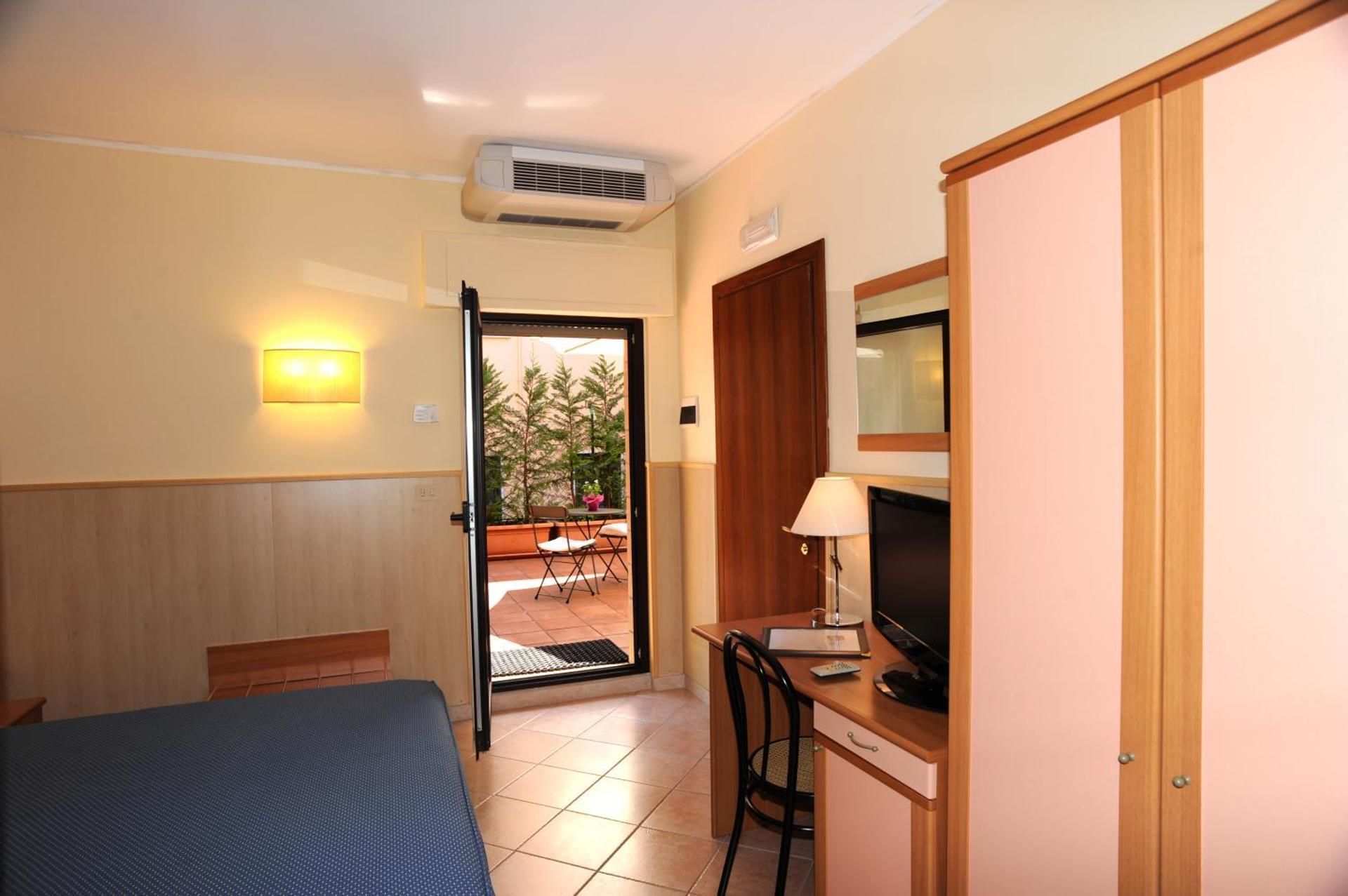 Villa Santacroce Double or Twin Room 3