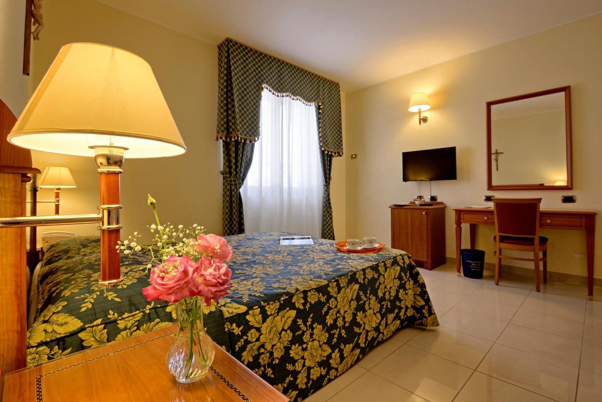 Hotel Centro di Spiritualita Padre Pio Double Room