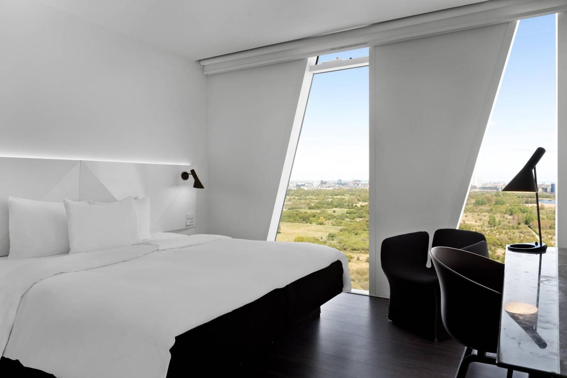 Larger Guest room, 1 Queen