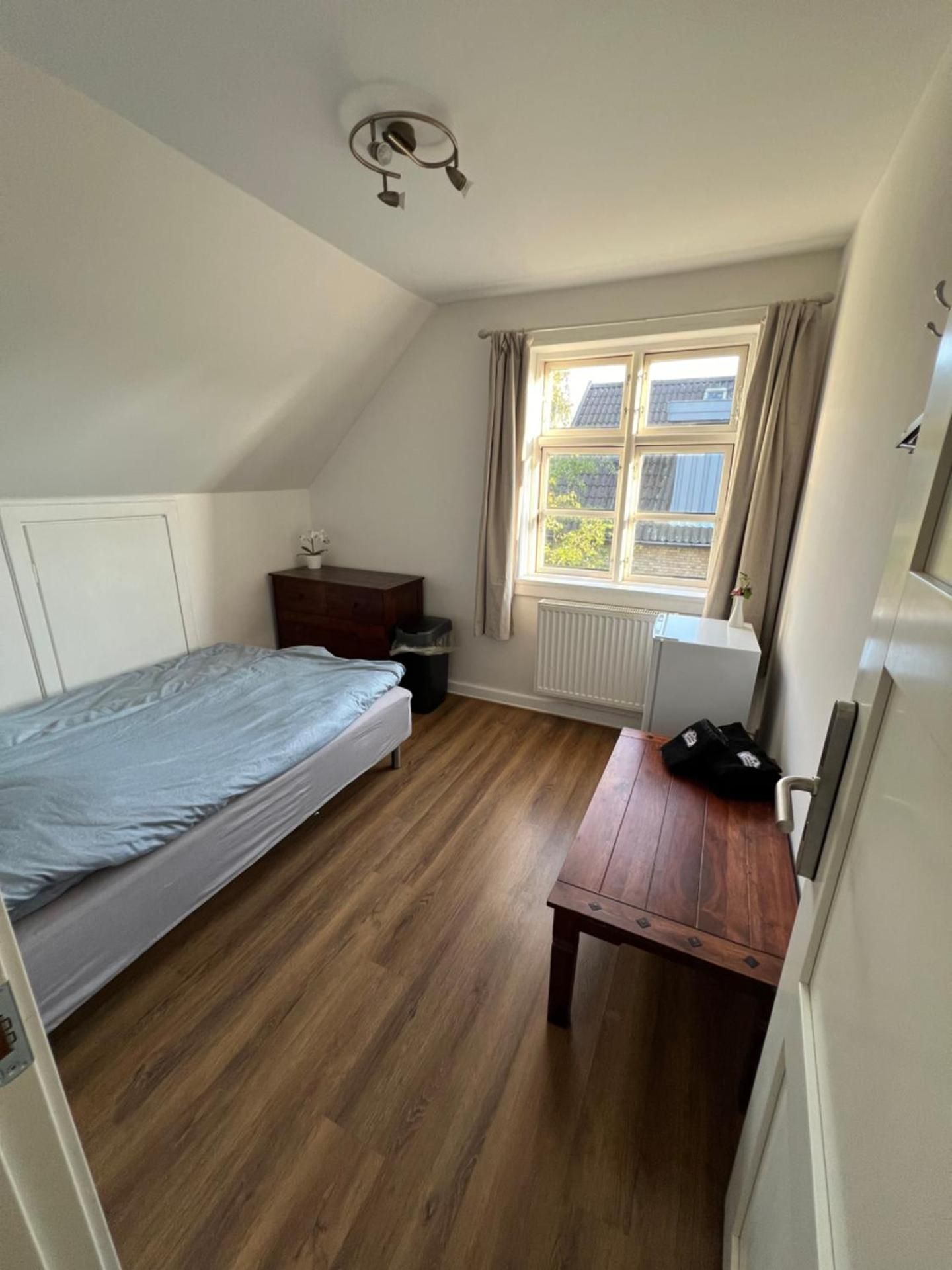 Twin Room with Shared Toilet