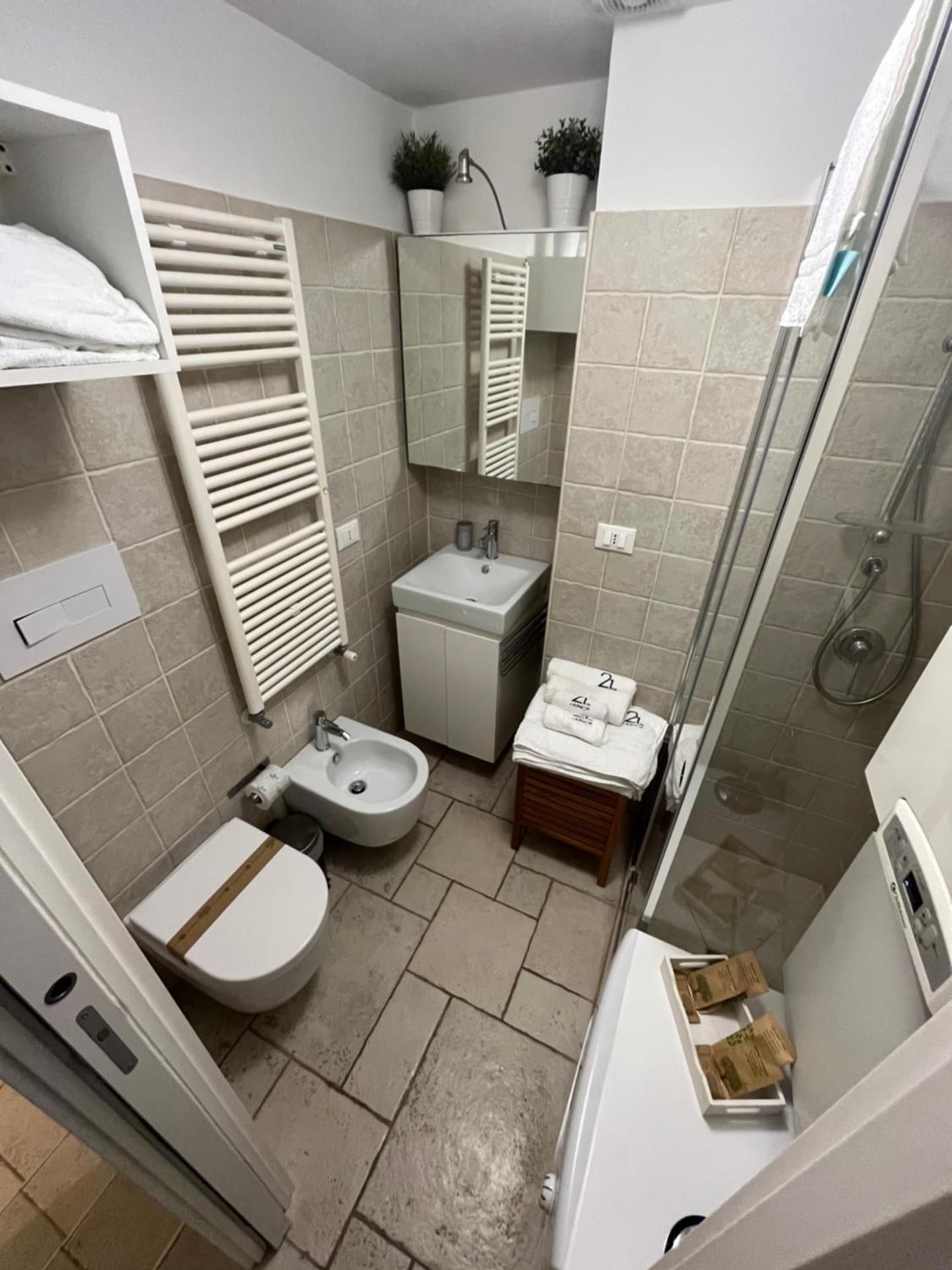 Studio Apartment - Split Level