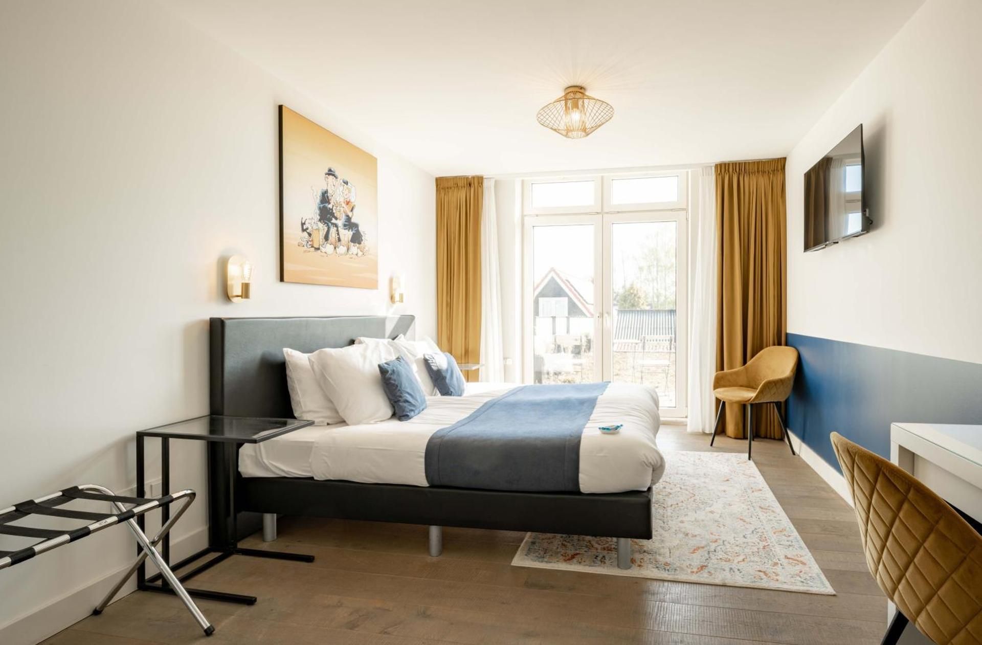 King Room with Balcony